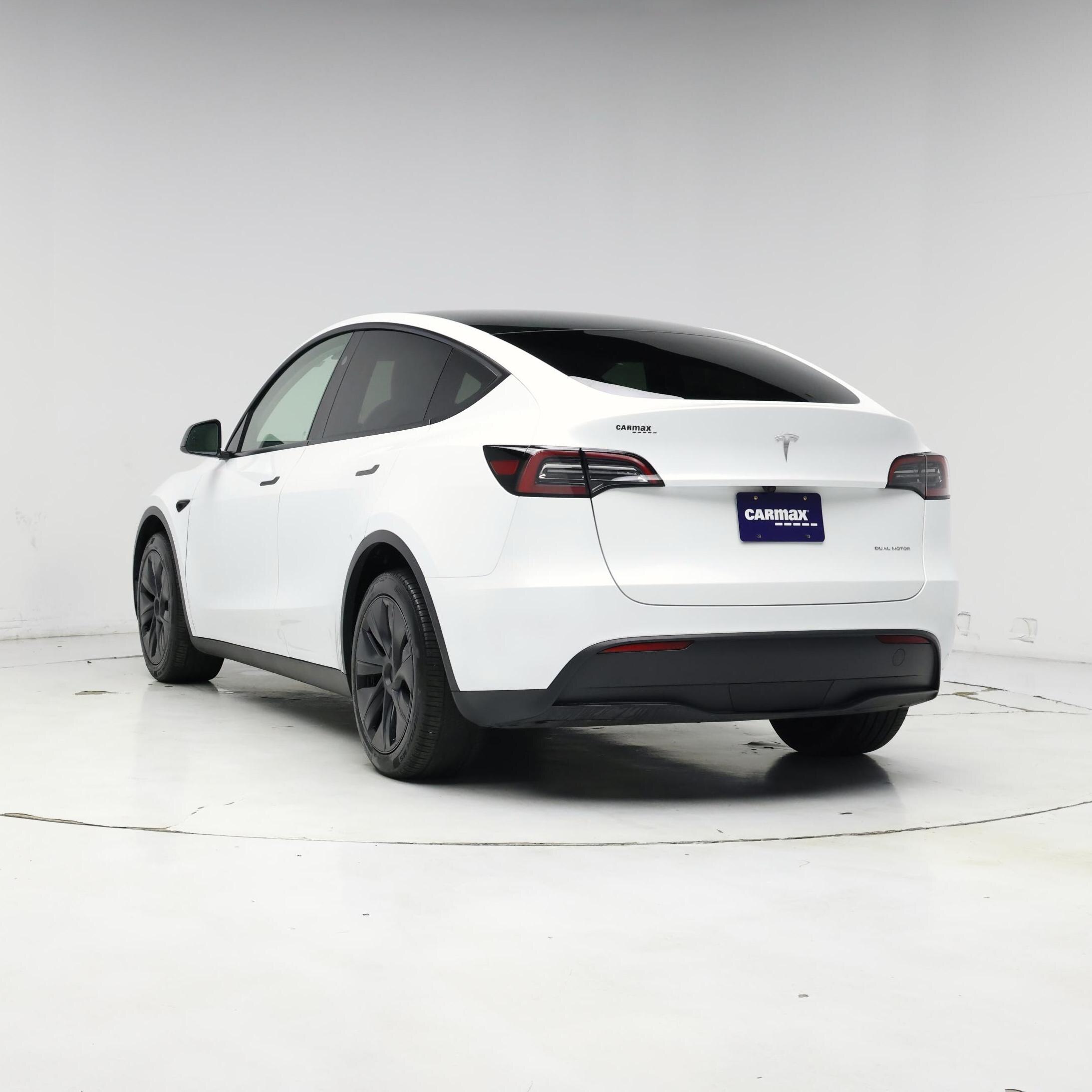 Thumbnail: 2025 Tesla Model Y - 2