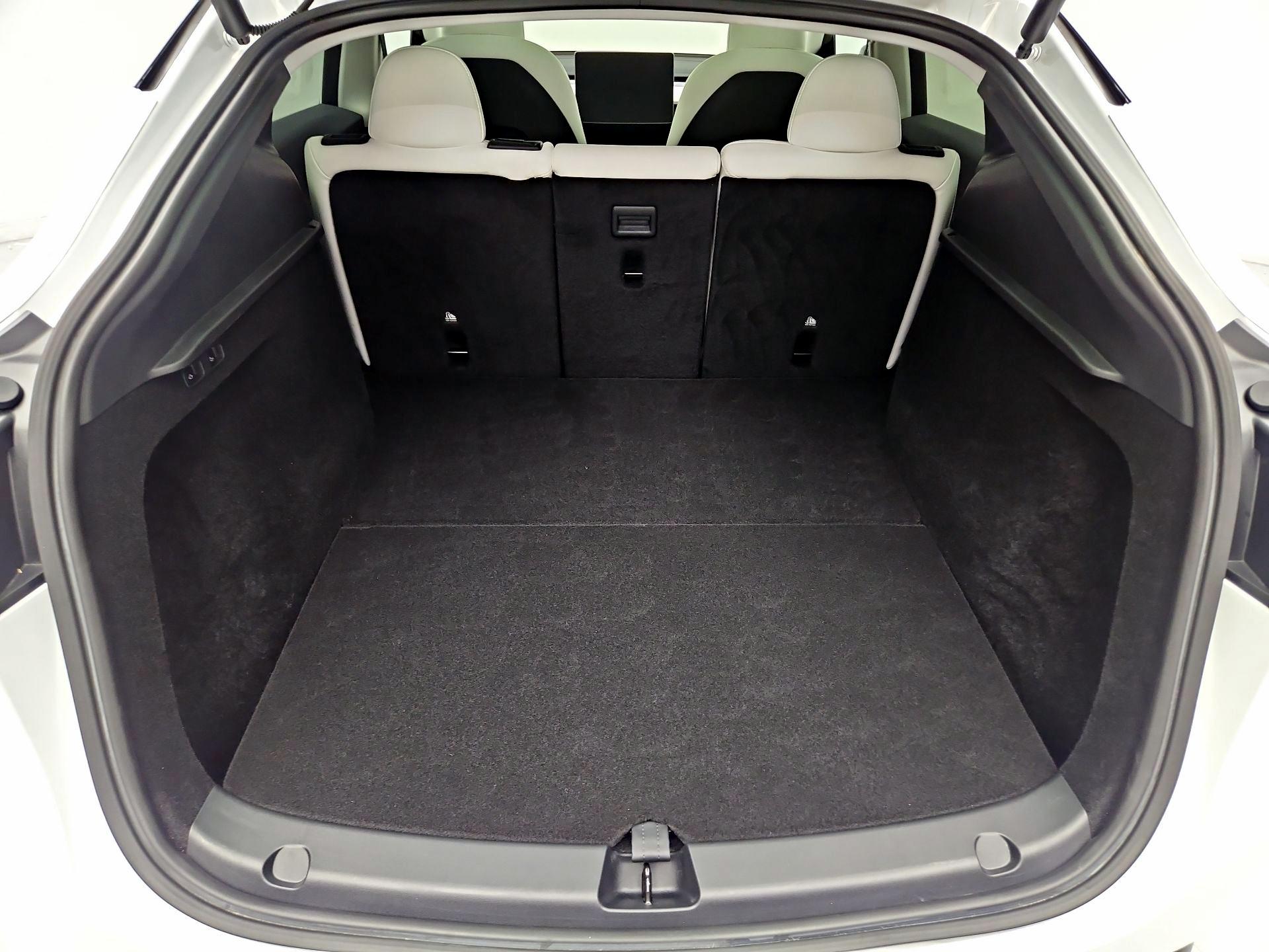 Thumbnail: 2025 Tesla Model Y - 20