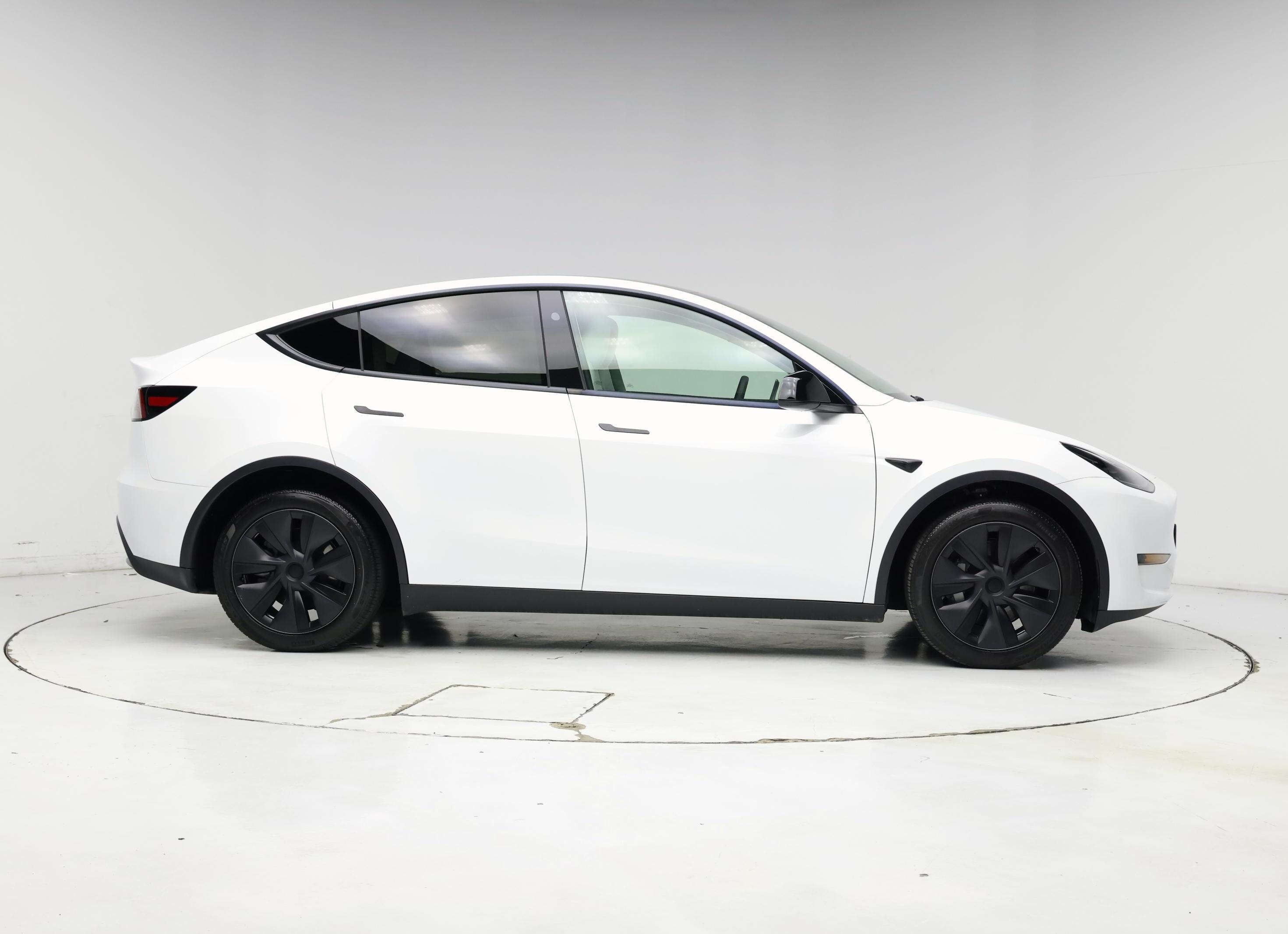 Thumbnail: 2025 Tesla Model Y - 7