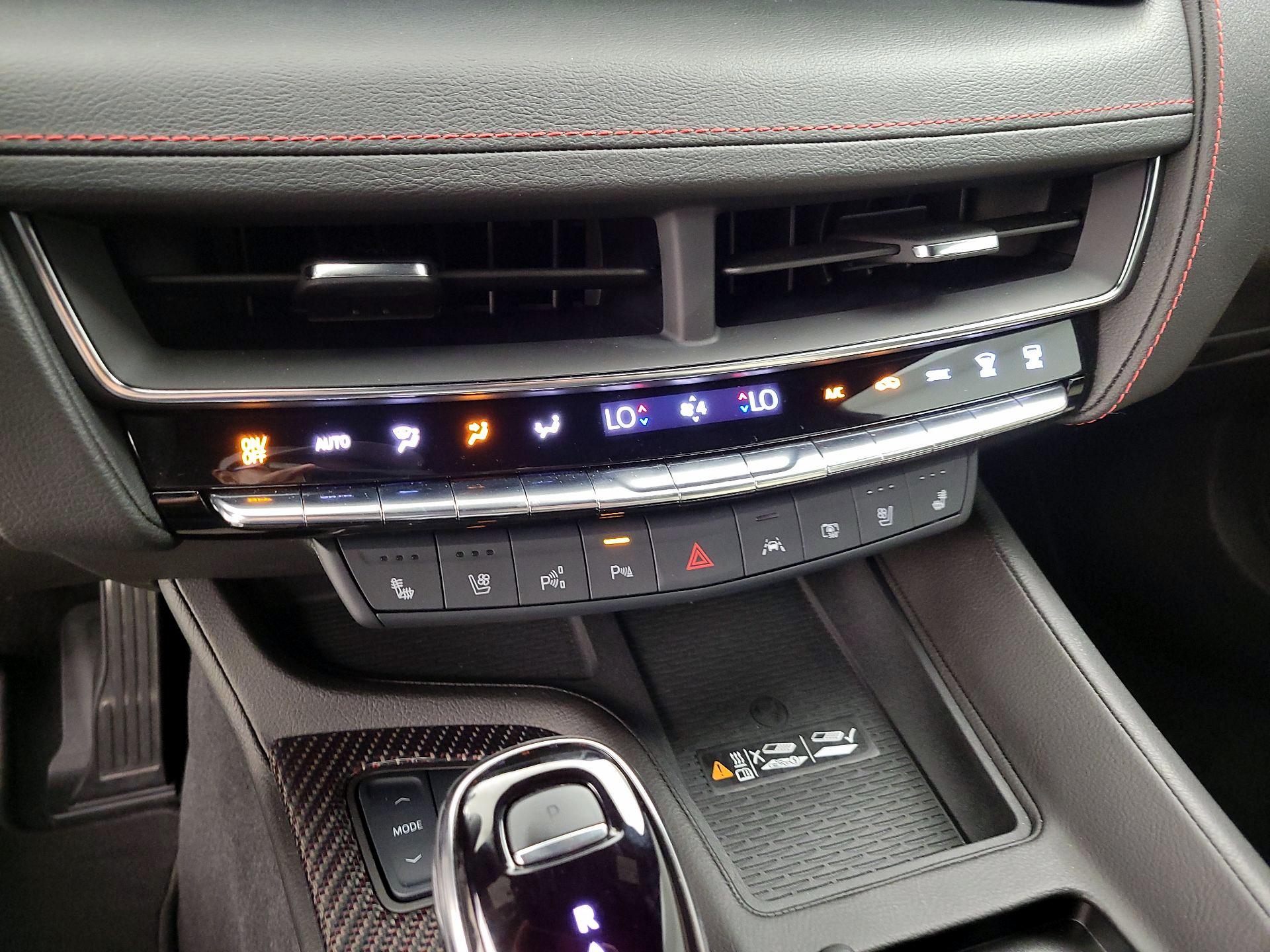 Thumbnail: 2025 Cadillac CT5 - 16