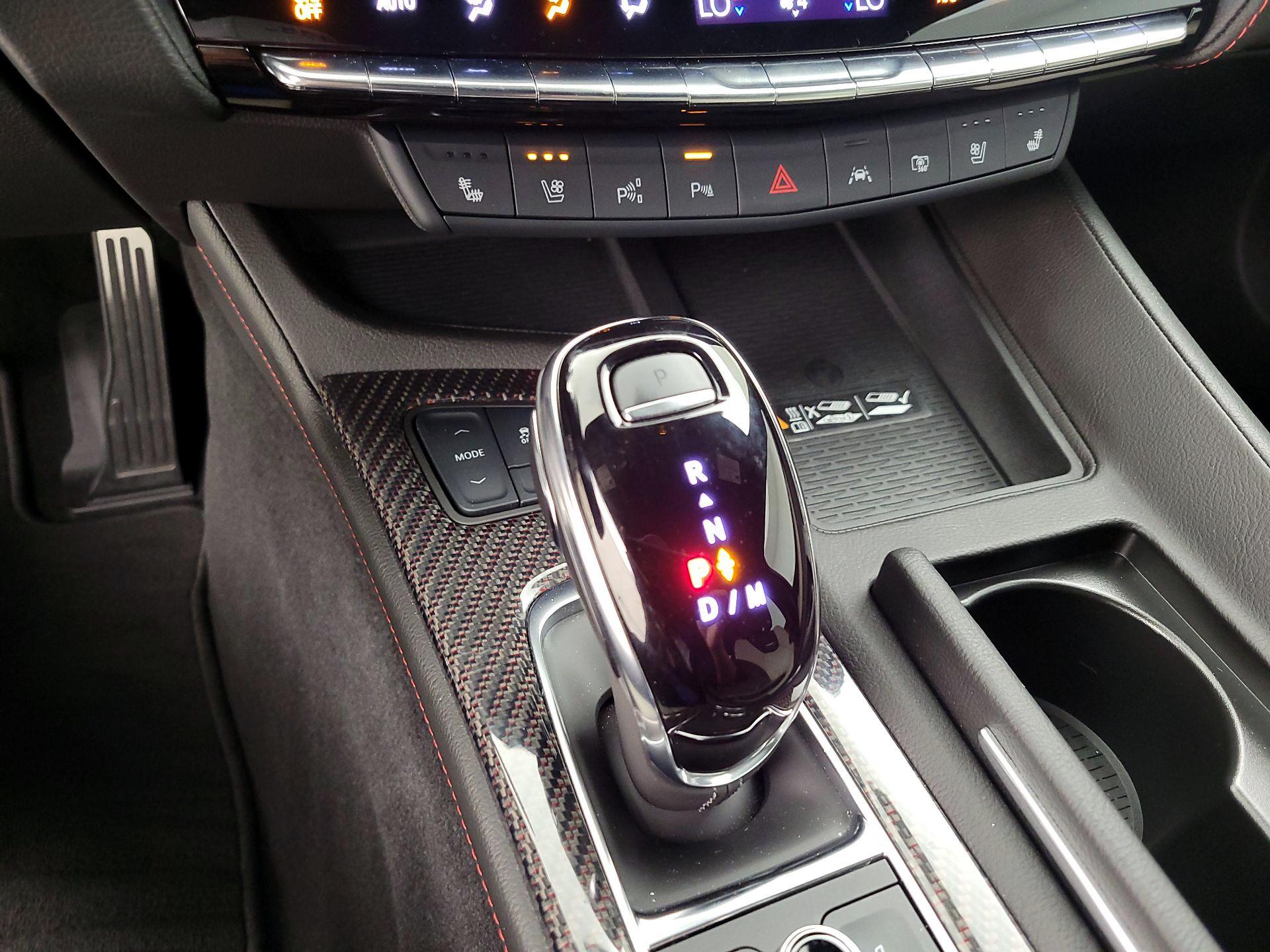 Thumbnail: 2025 Cadillac CT5 - 17