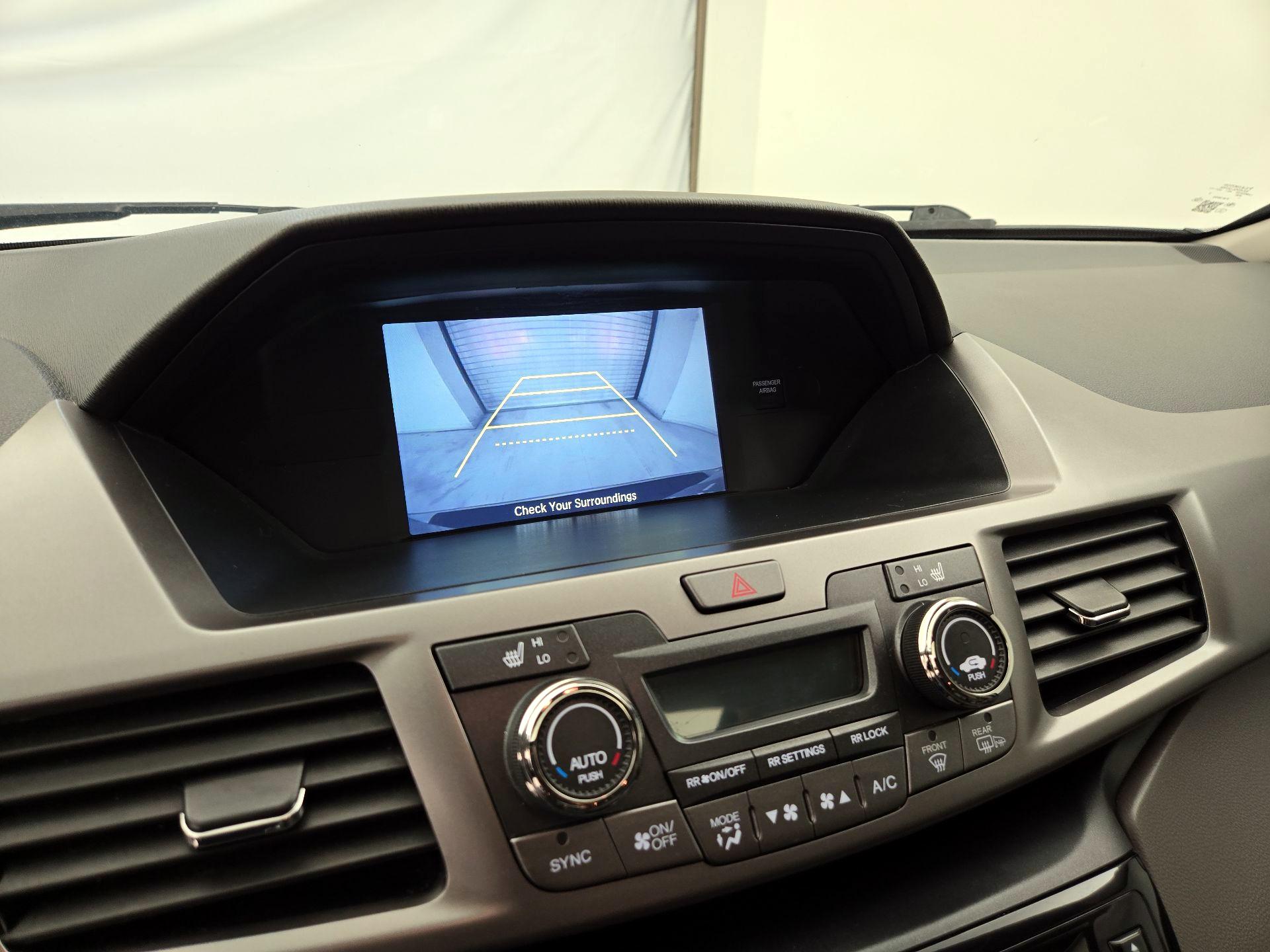 Thumbnail: 2016 Honda Odyssey - 14