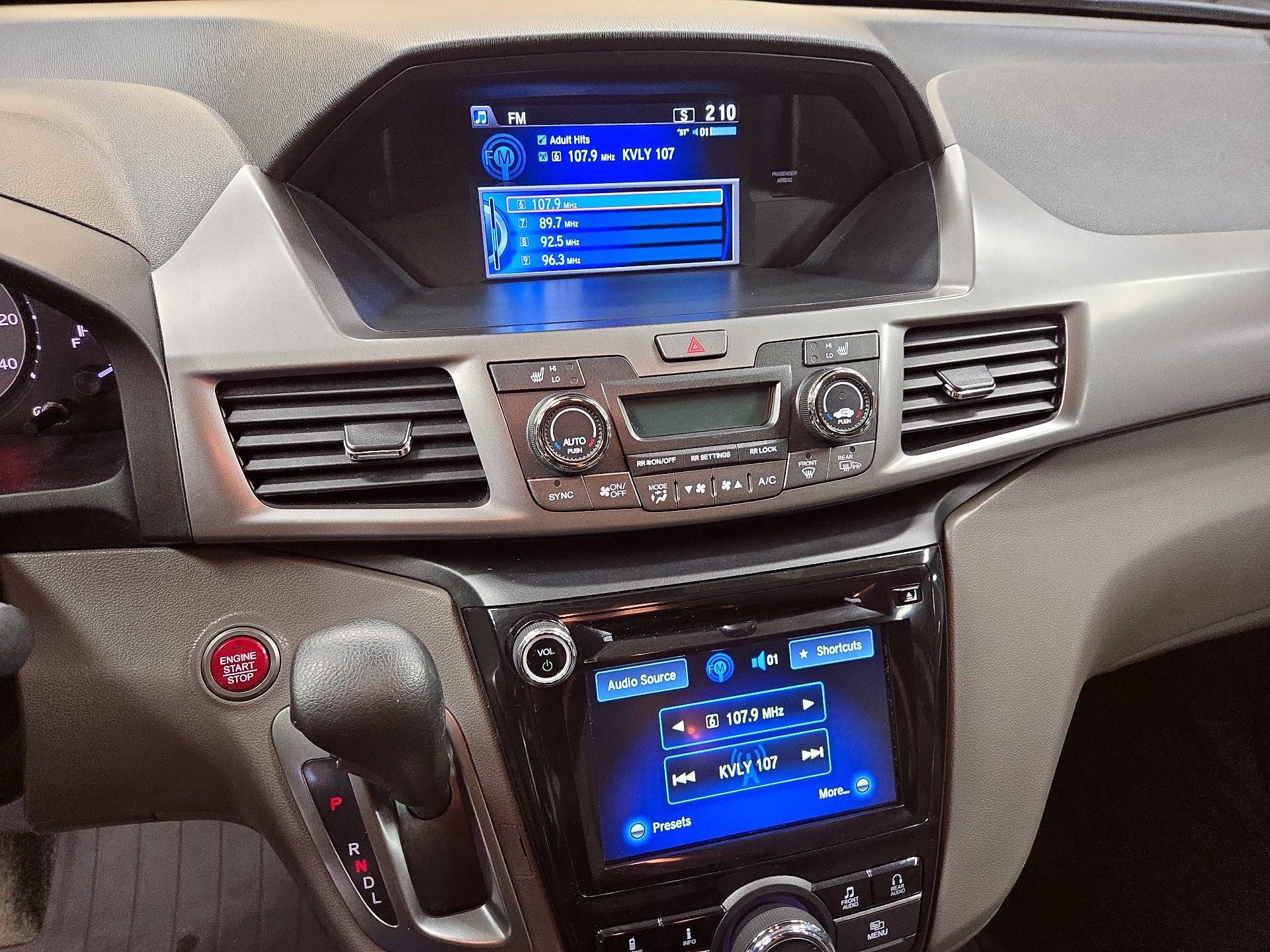 Thumbnail: 2016 Honda Odyssey - 15