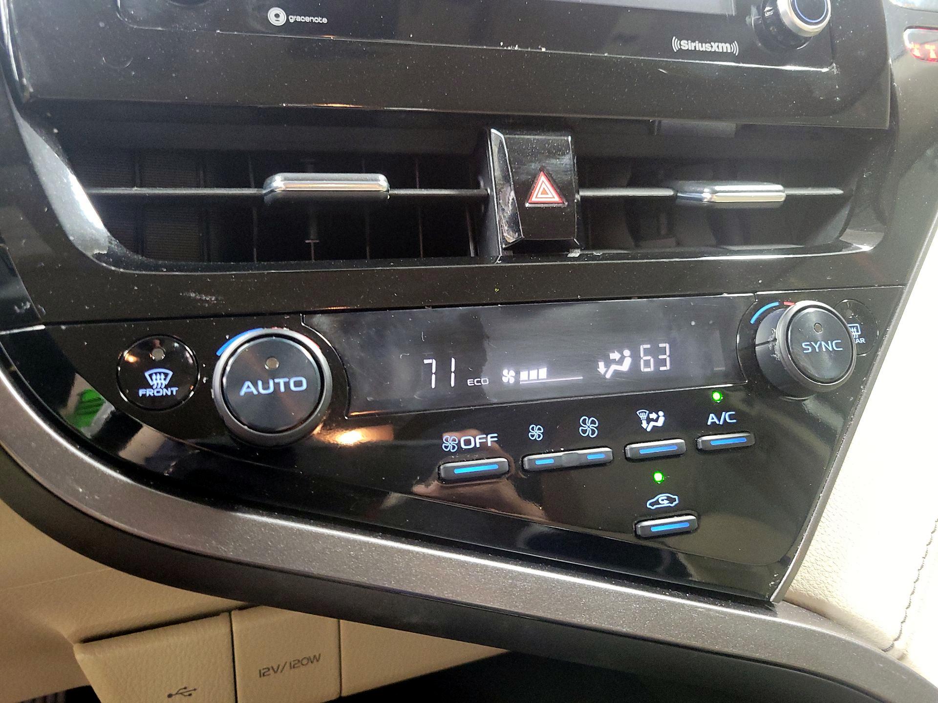 Thumbnail: 2024 Toyota Camry - 14