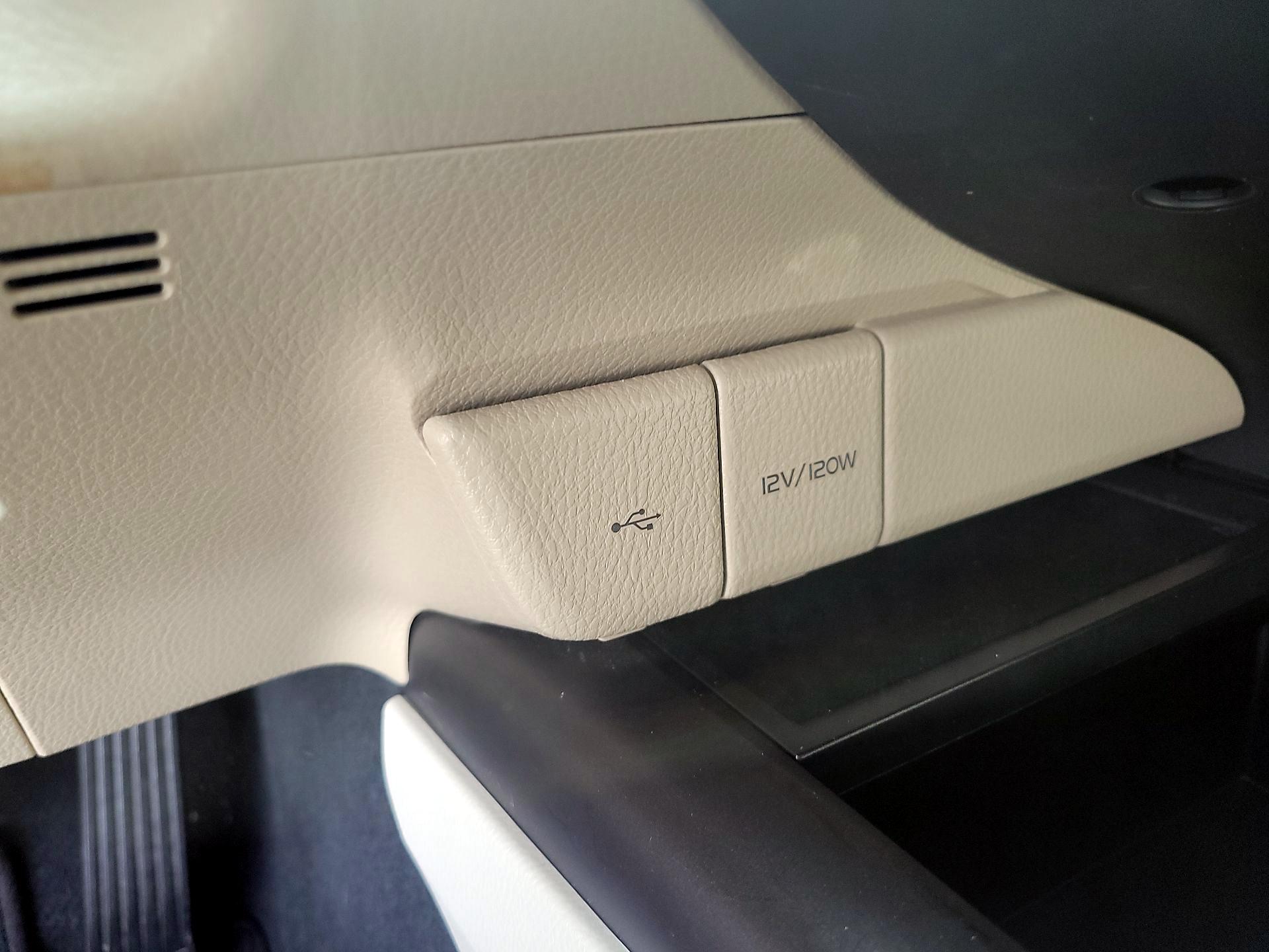 Thumbnail: 2024 Toyota Camry - 16