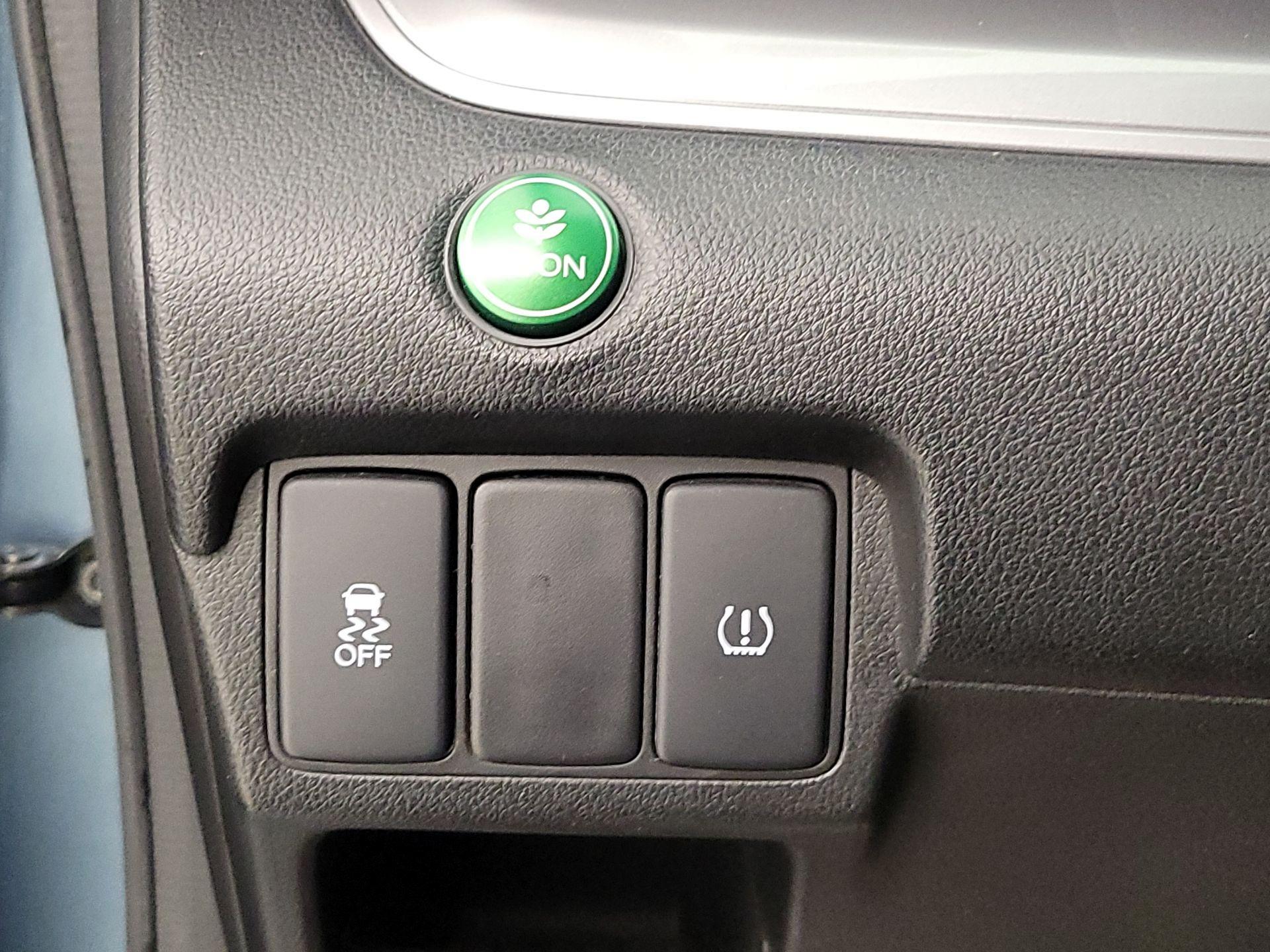 Thumbnail: 2015 Honda CR-V - 13