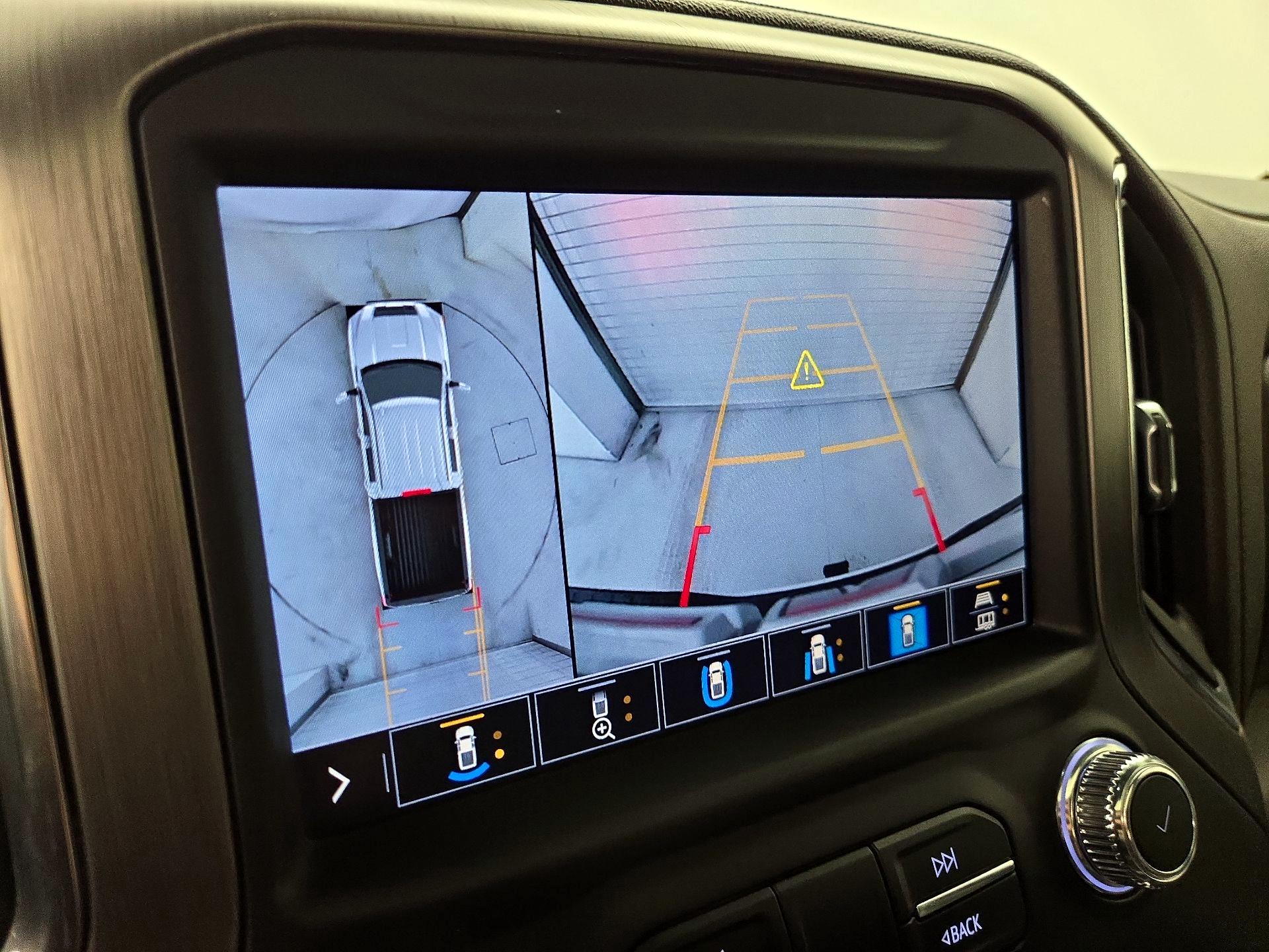 Thumbnail: 2021 GMC Sierra 2500 - 14