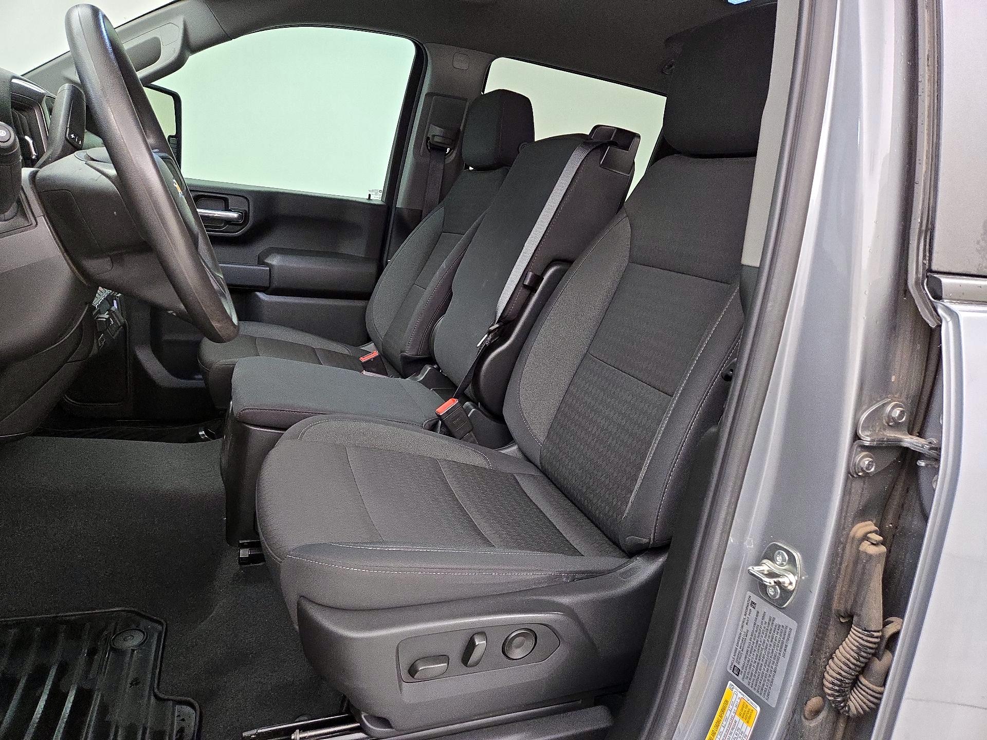 Thumbnail: 2025 Chevrolet Silverado 2500 - 11