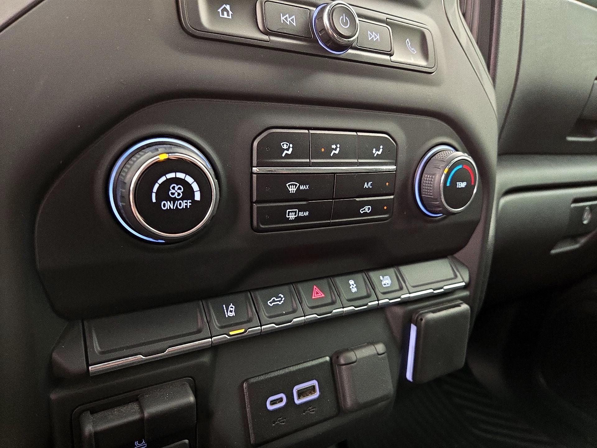 Thumbnail: 2025 Chevrolet Silverado 2500 - 16