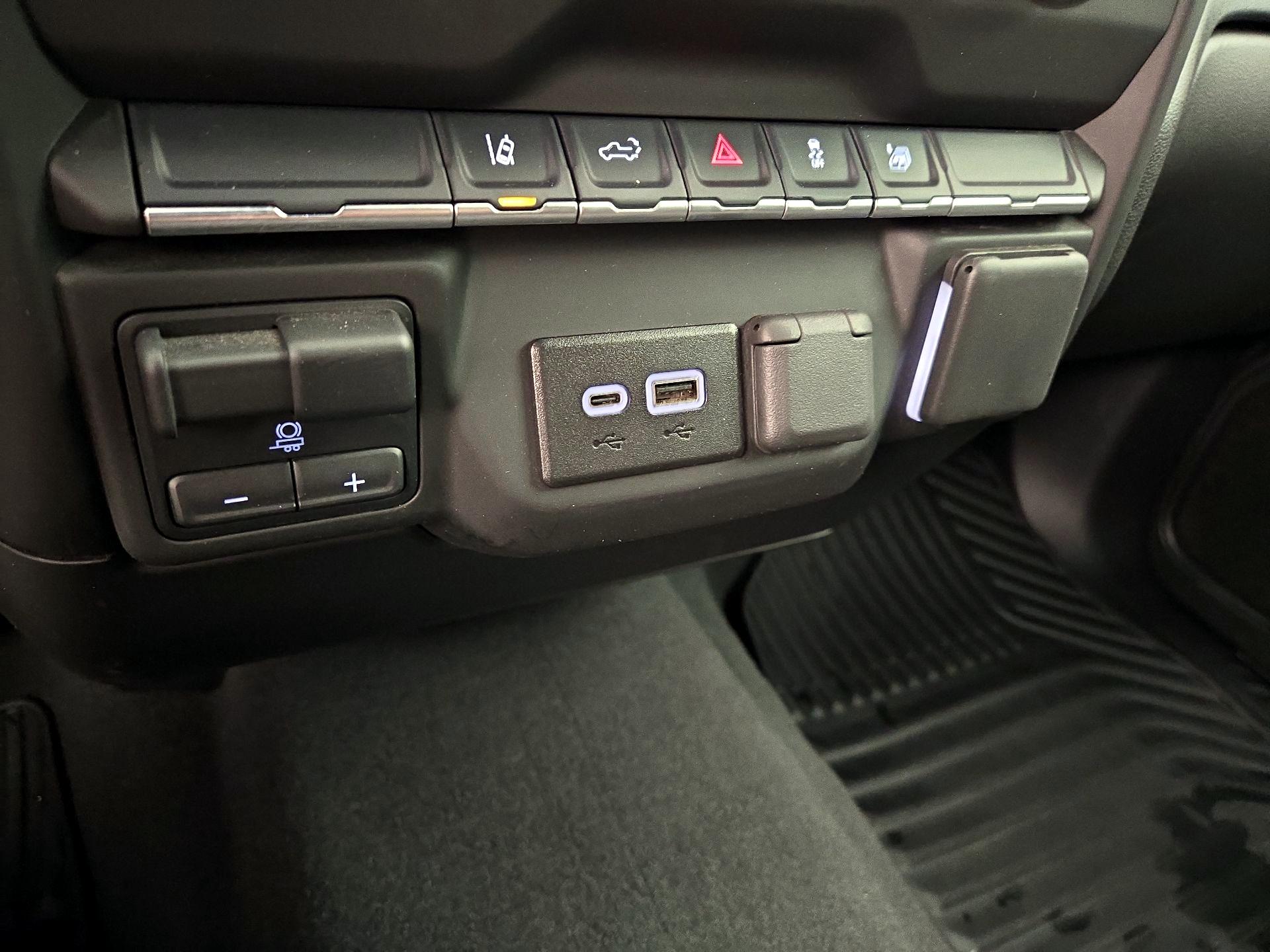 Thumbnail: 2025 Chevrolet Silverado 2500 - 18