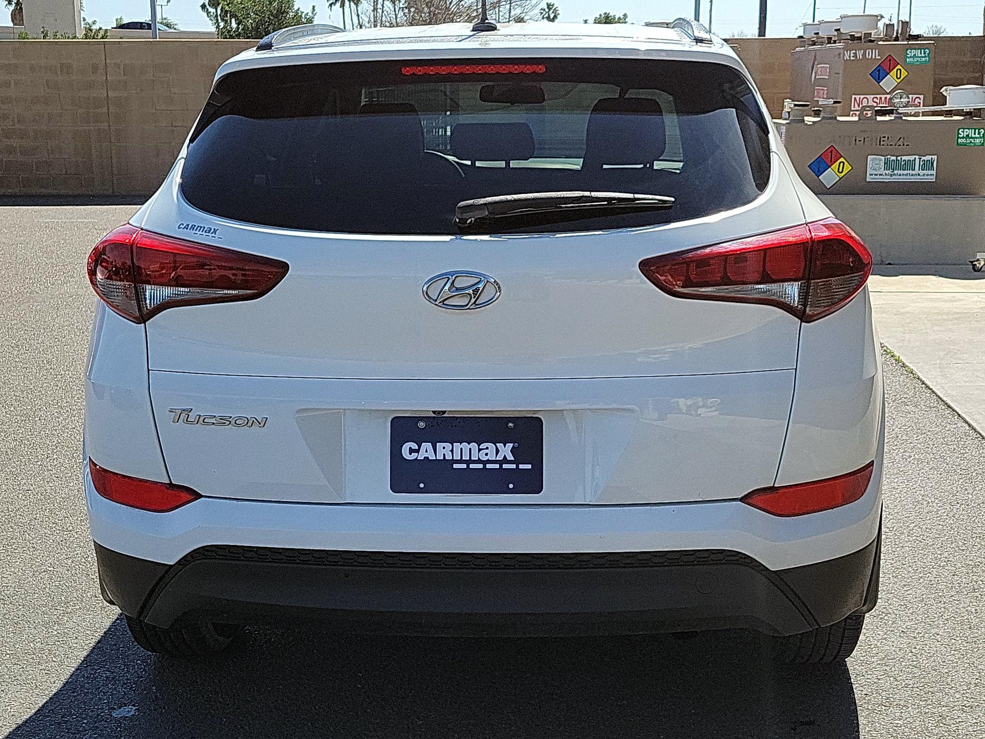 Thumbnail: 2017 Hyundai Tucson - 6