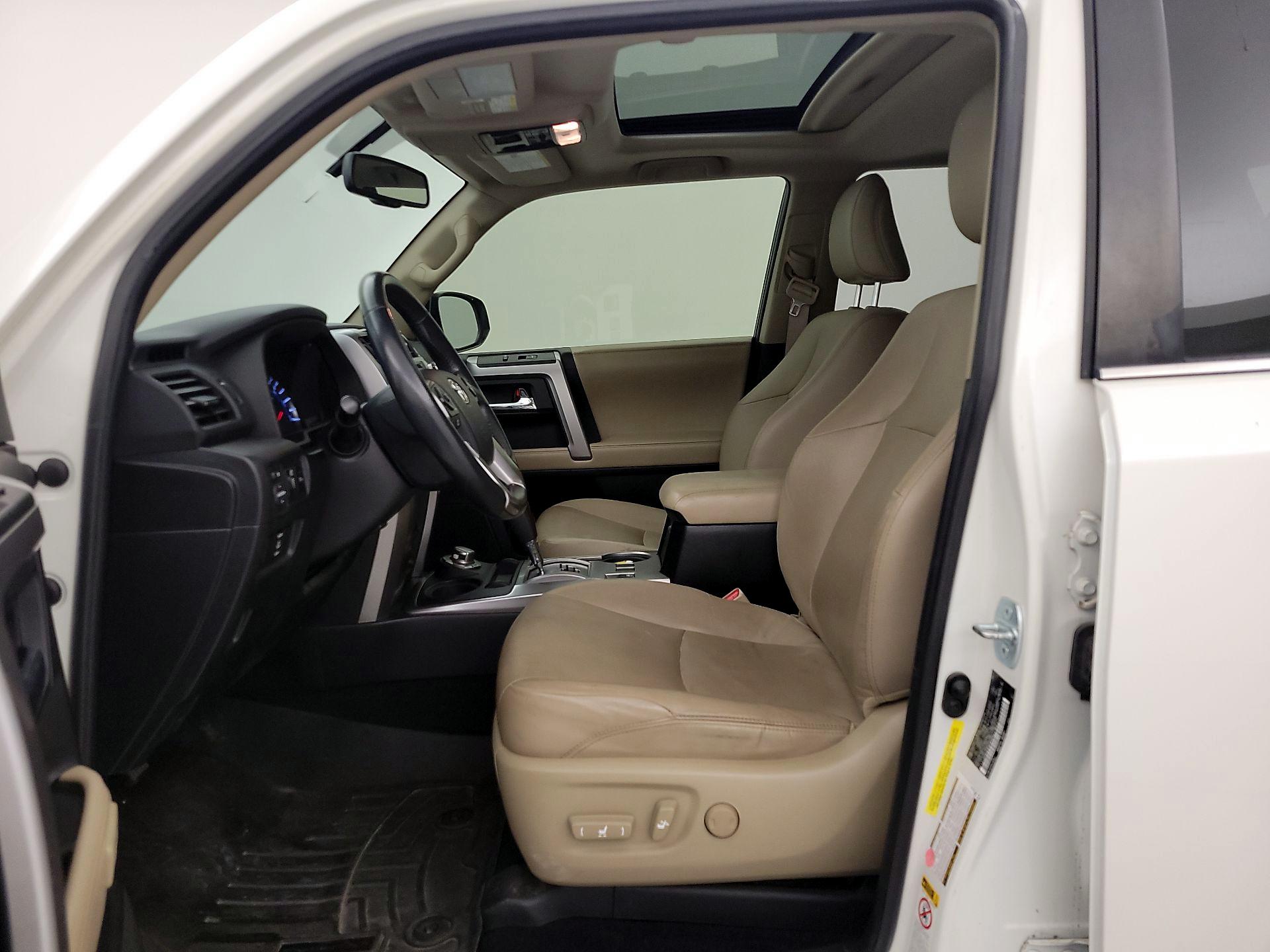 Thumbnail: 2017 Toyota 4Runner - 11