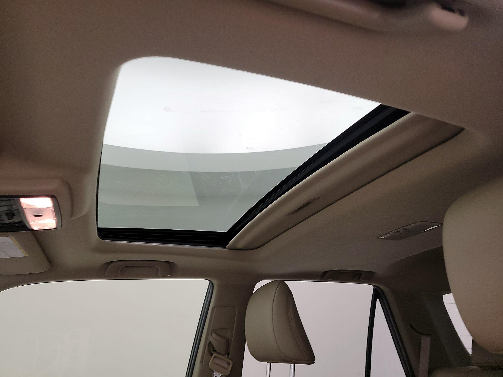 Thumbnail: 2017 Toyota 4Runner - 19