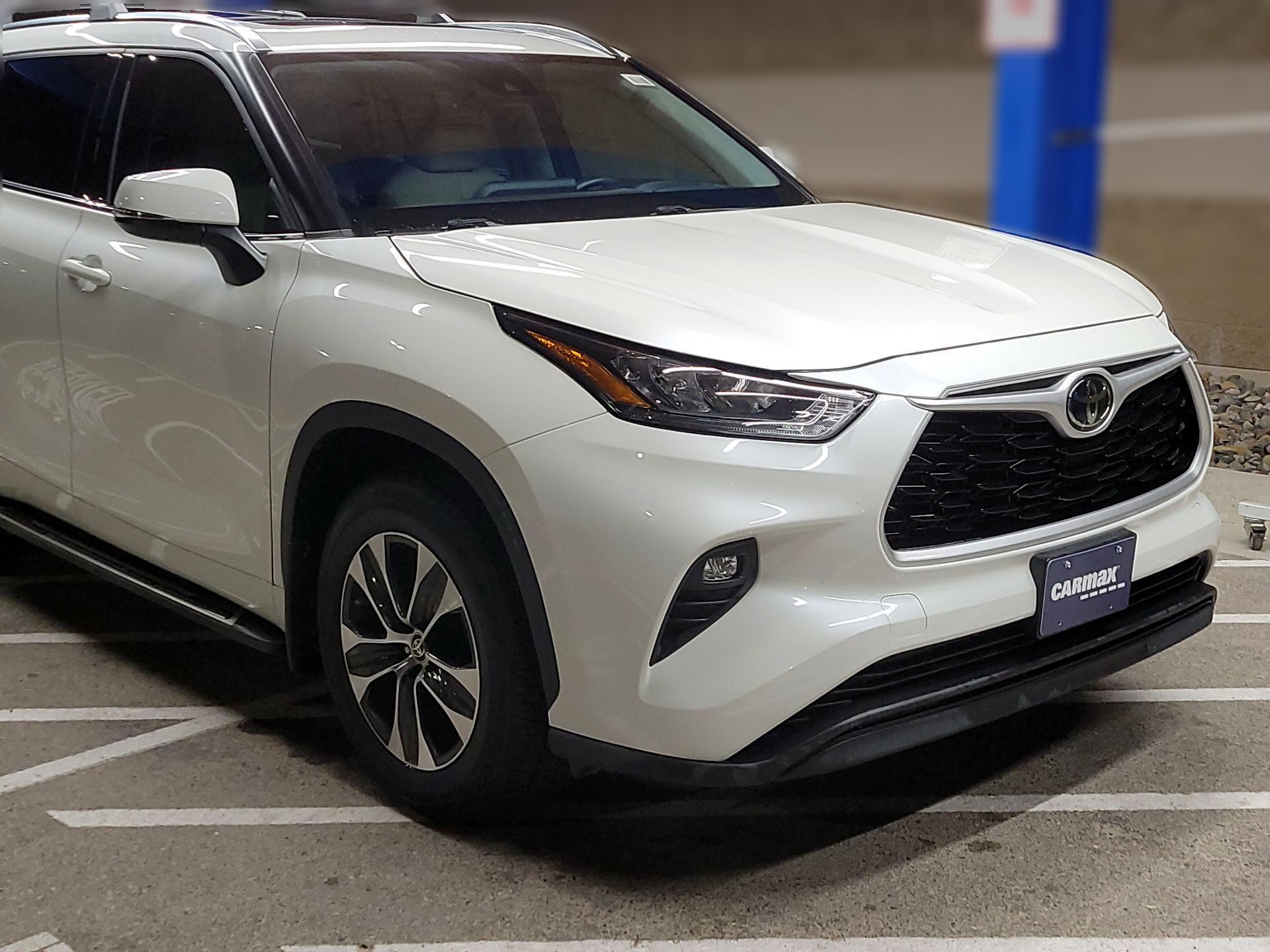 Thumbnail: 2020 Toyota Highlander - 1