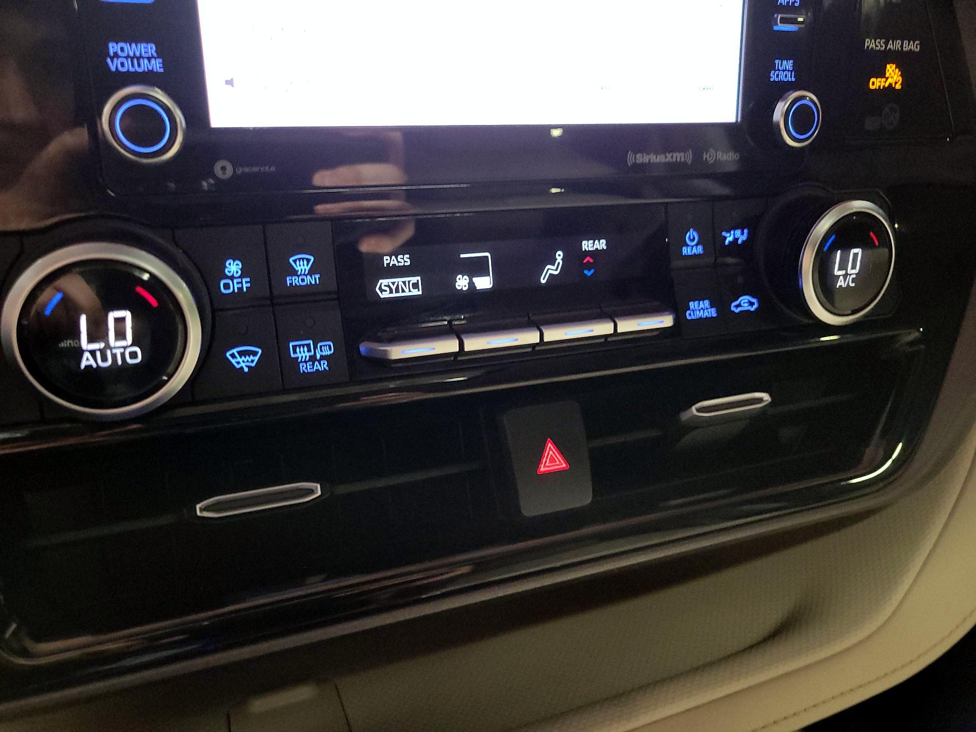 Thumbnail: 2020 Toyota Highlander - 14