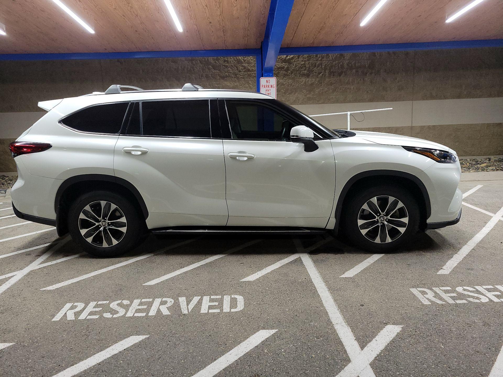 Thumbnail: 2020 Toyota Highlander - 4