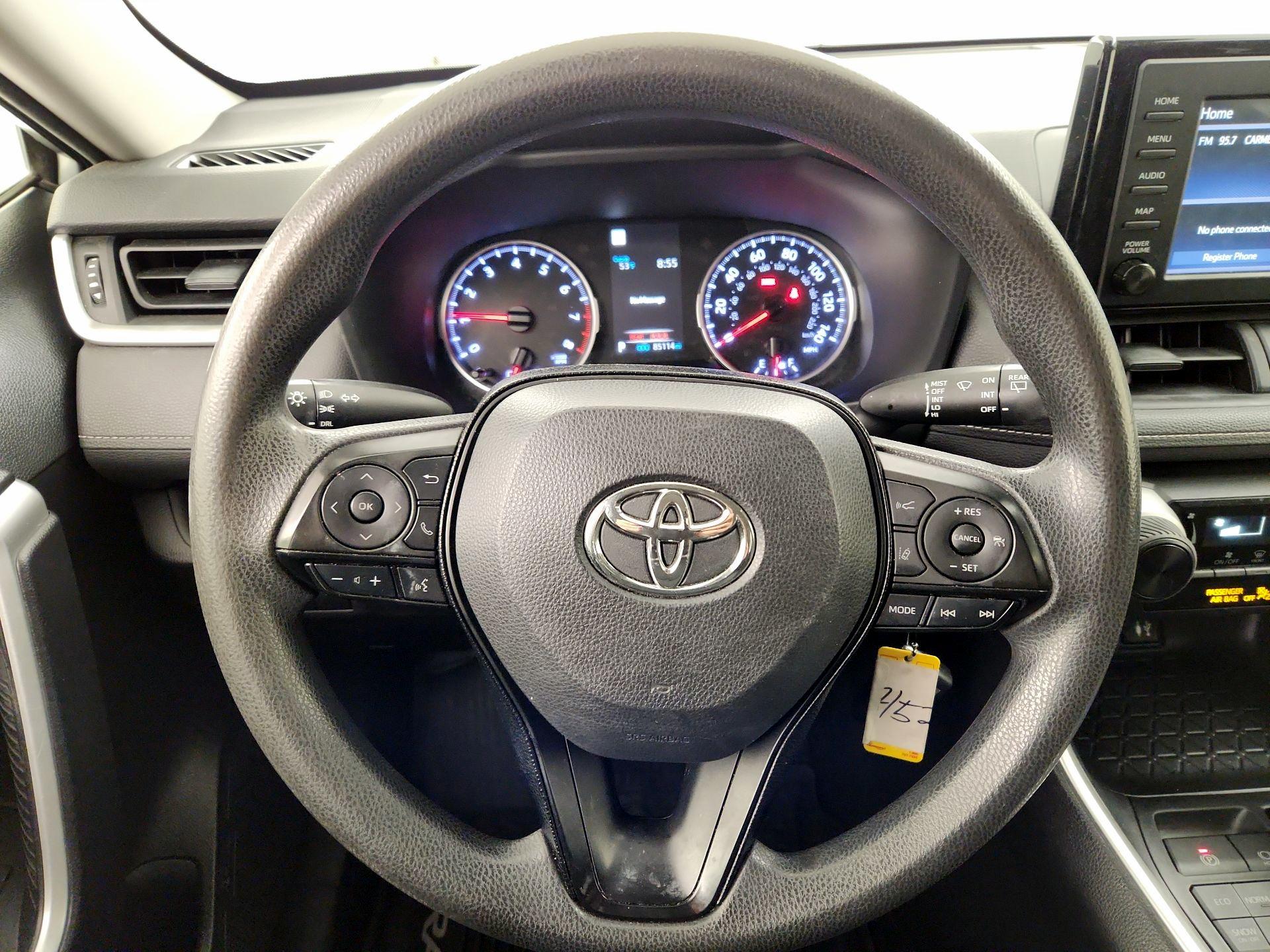 Thumbnail: 2019 Toyota RAV4 - 10