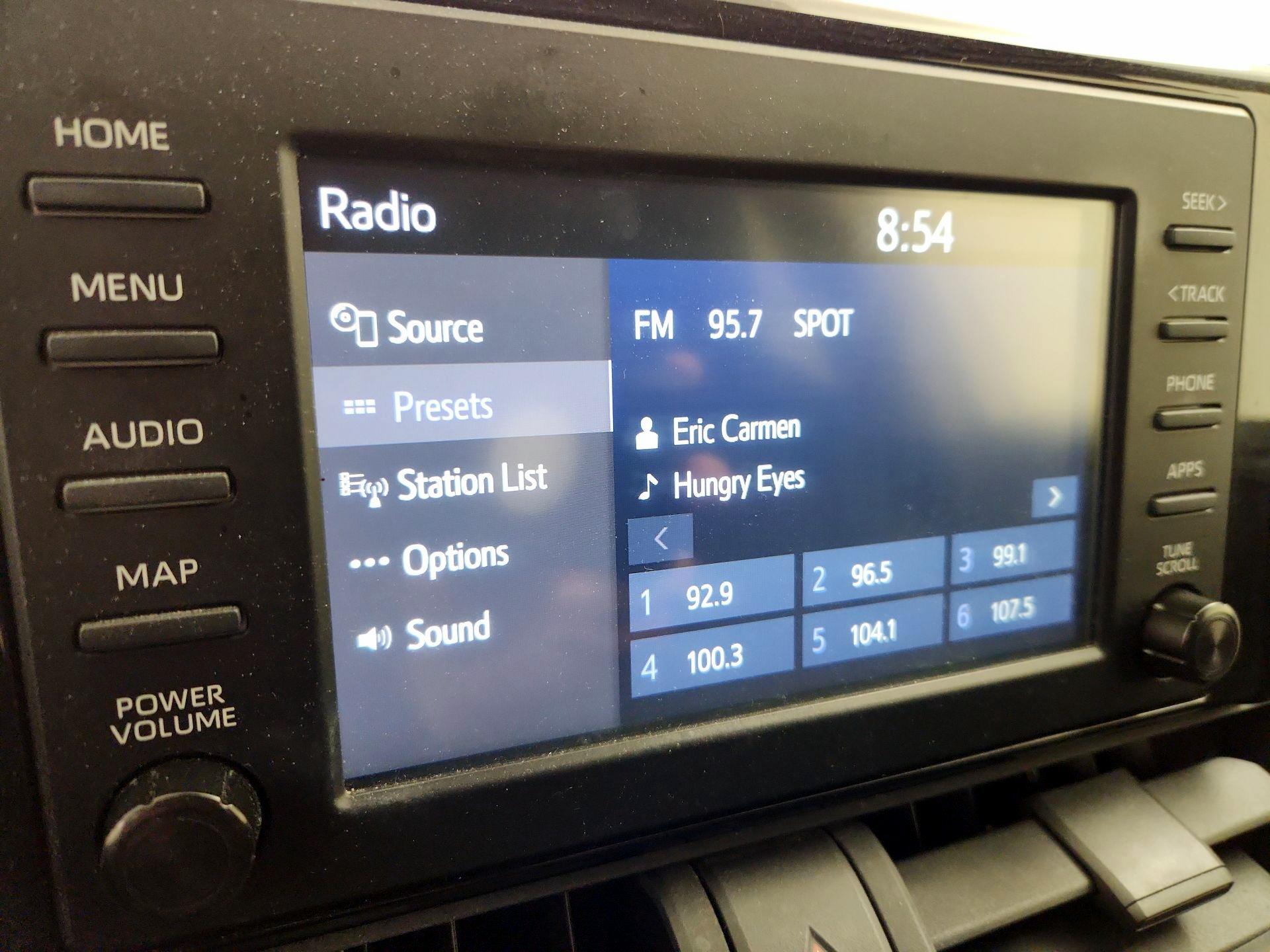 Thumbnail: 2019 Toyota RAV4 - 15