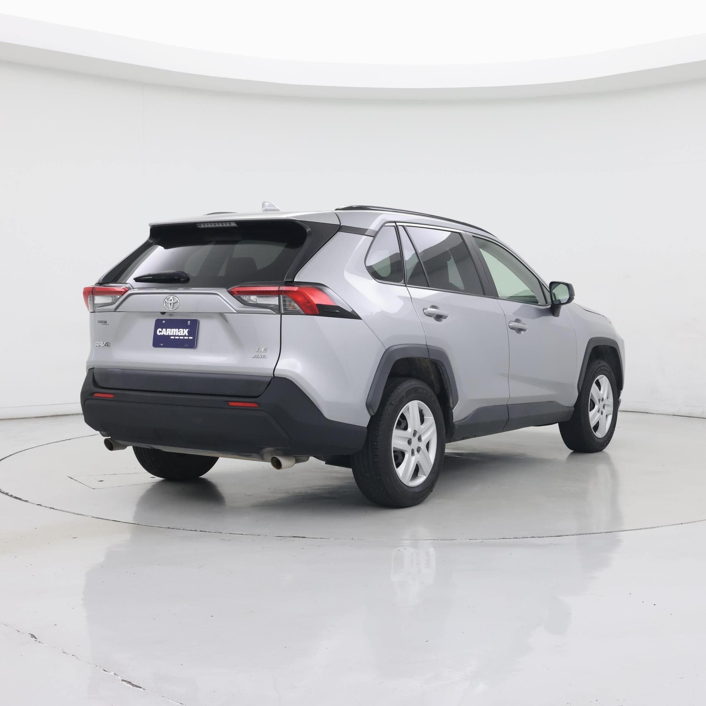 Thumbnail: 2019 Toyota RAV4 - 8