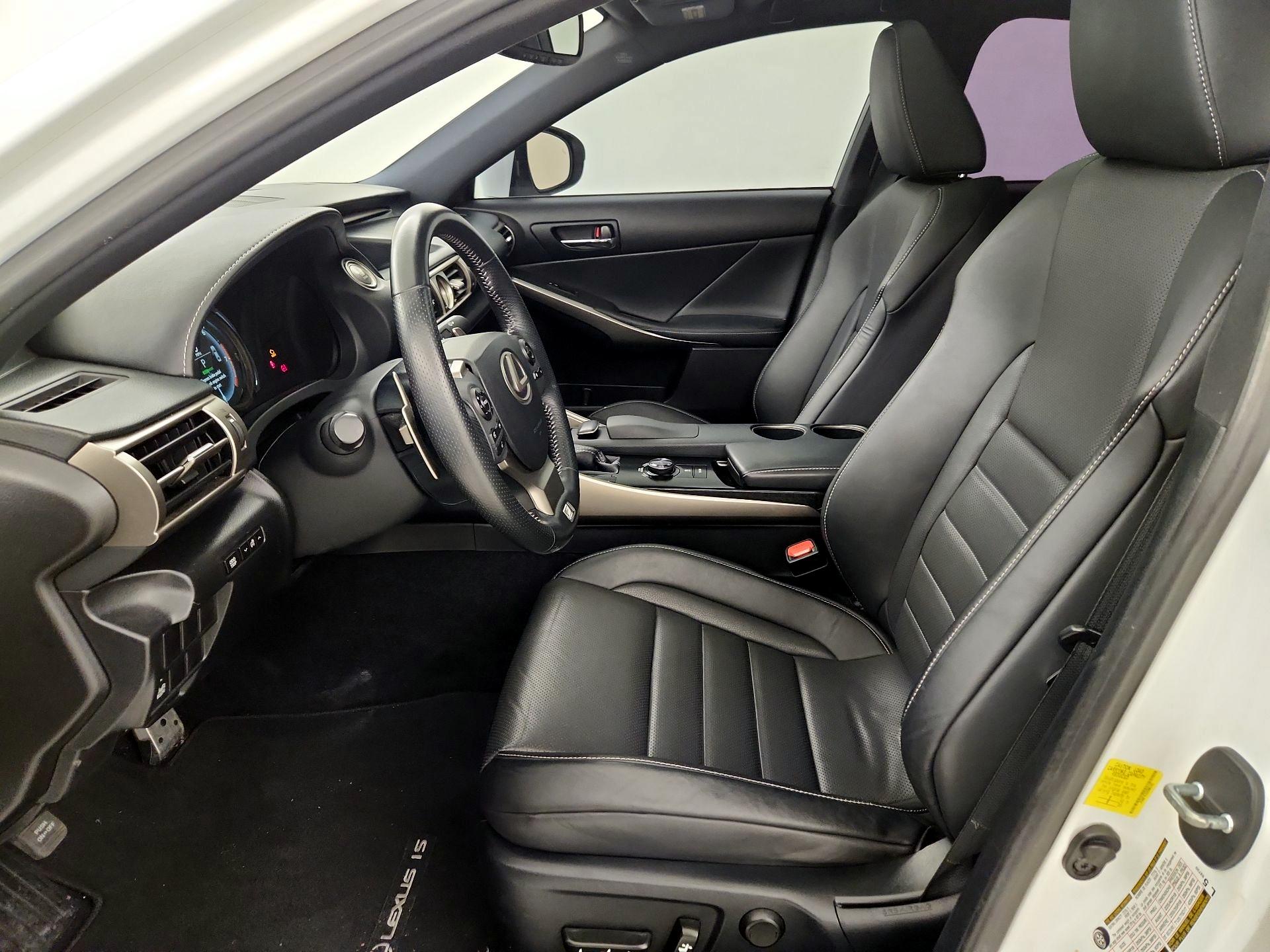 Thumbnail: 2014 Lexus IS - 11