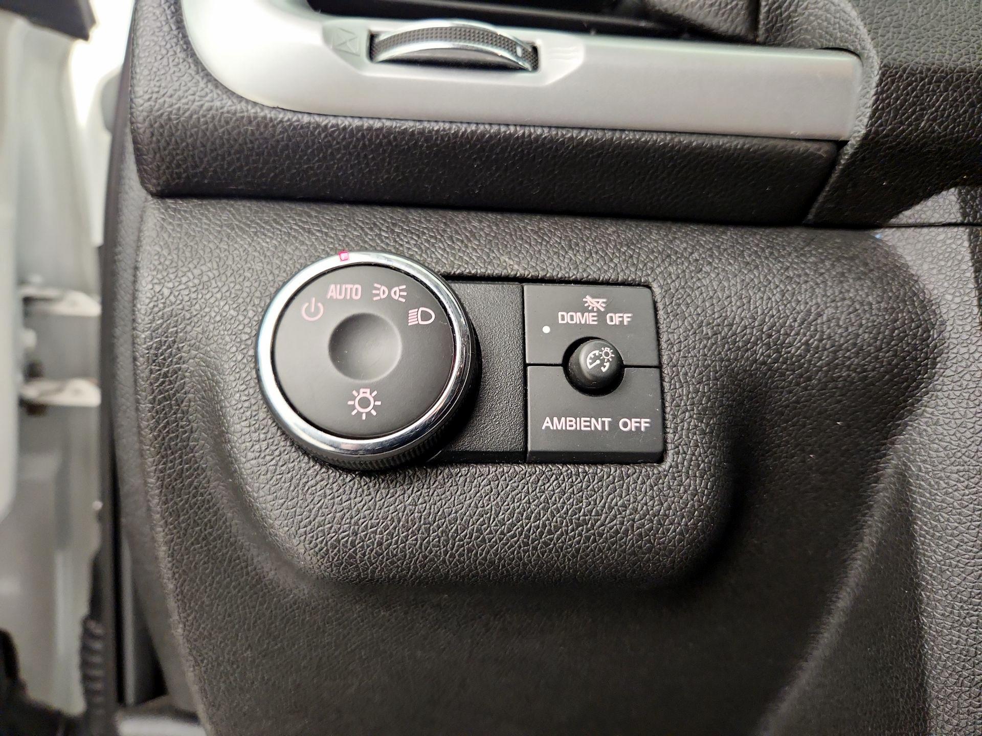 Thumbnail: 2015 GMC Acadia - 13