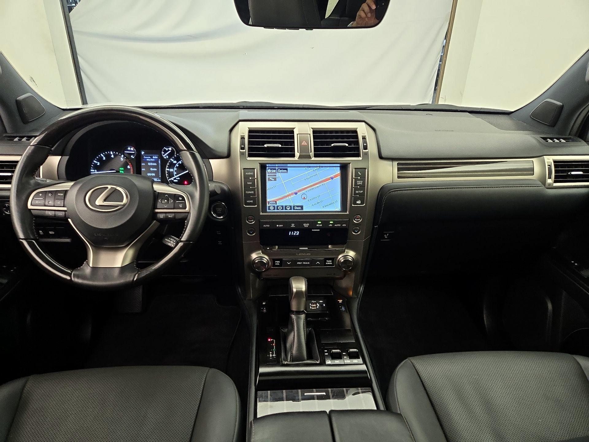 Thumbnail: 2020 Lexus GX - 9
