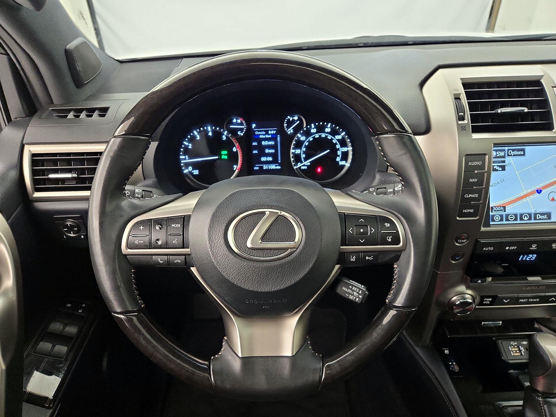 Thumbnail: 2020 Lexus GX - 10