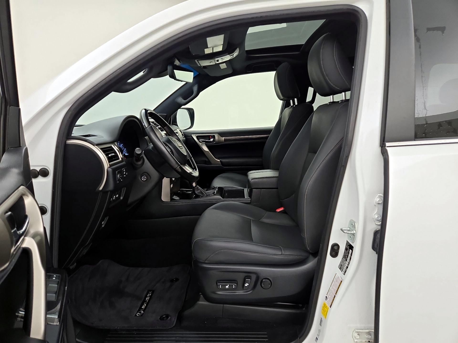 Thumbnail: 2020 Lexus GX - 11