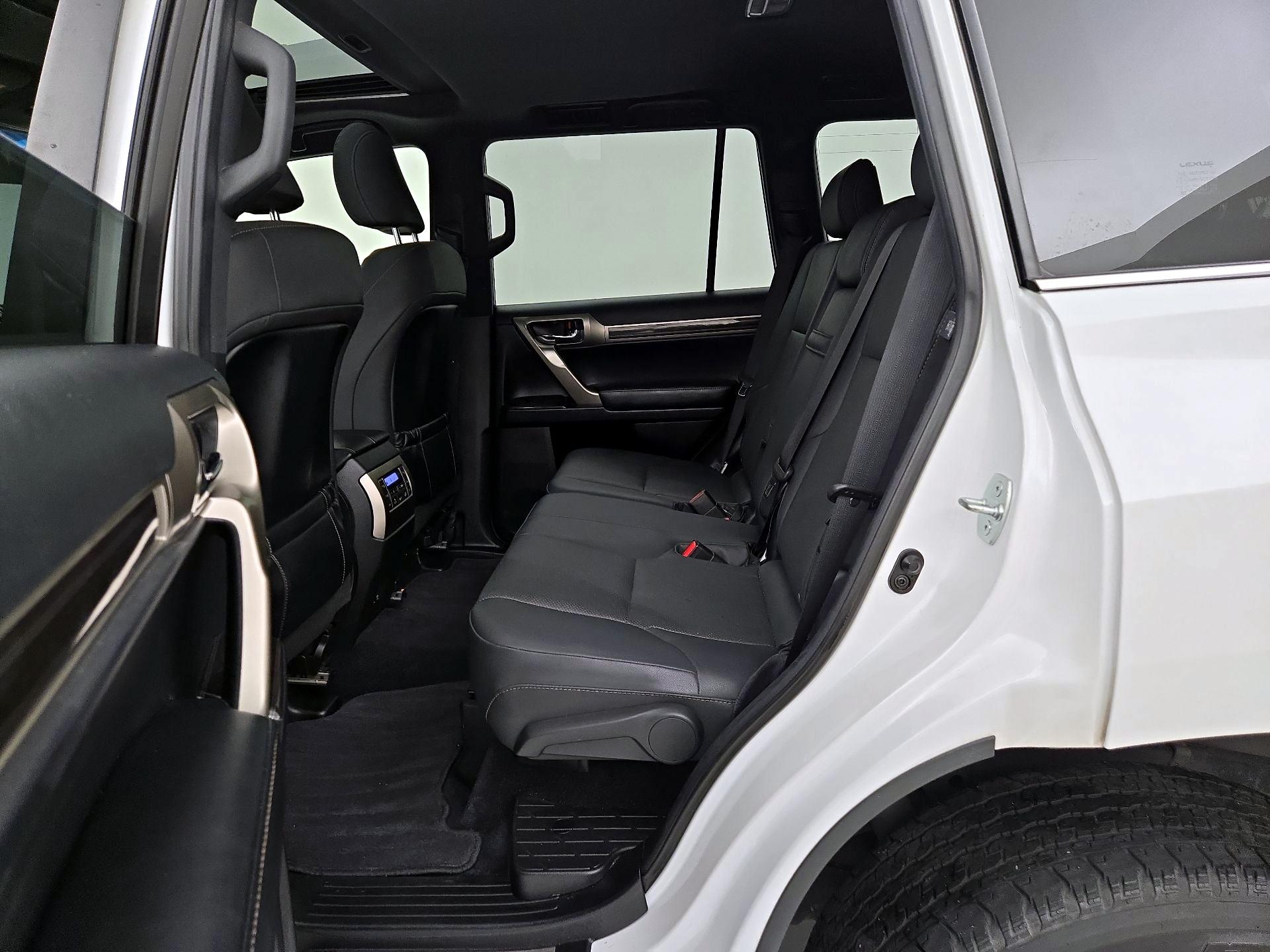 Thumbnail: 2020 Lexus GX - 20