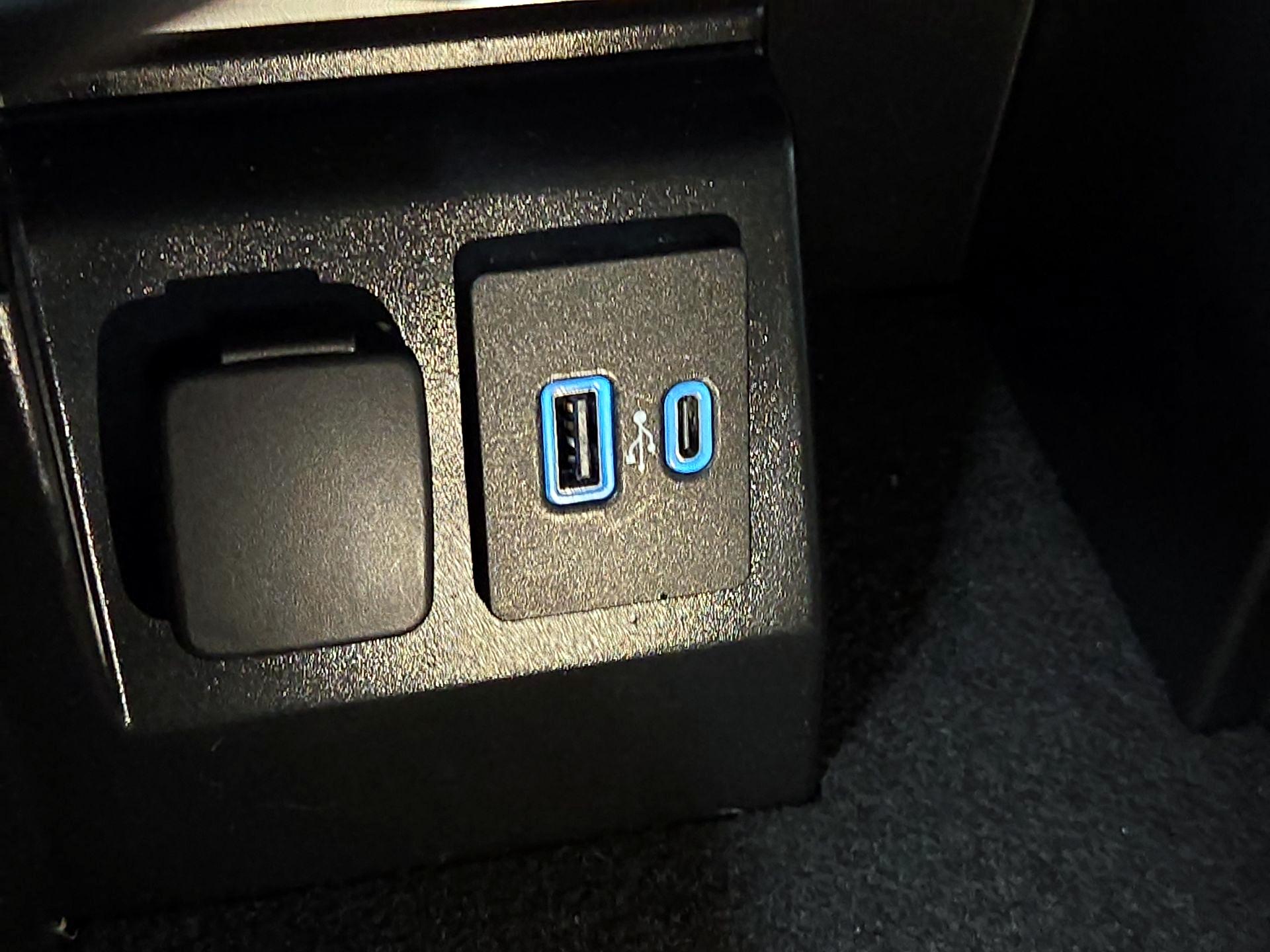 Thumbnail: 2023 Ford Explorer - 17