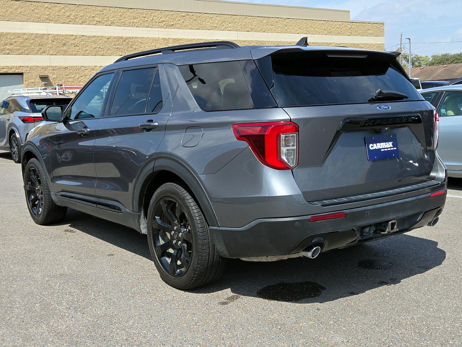 Thumbnail: 2023 Ford Explorer - 7