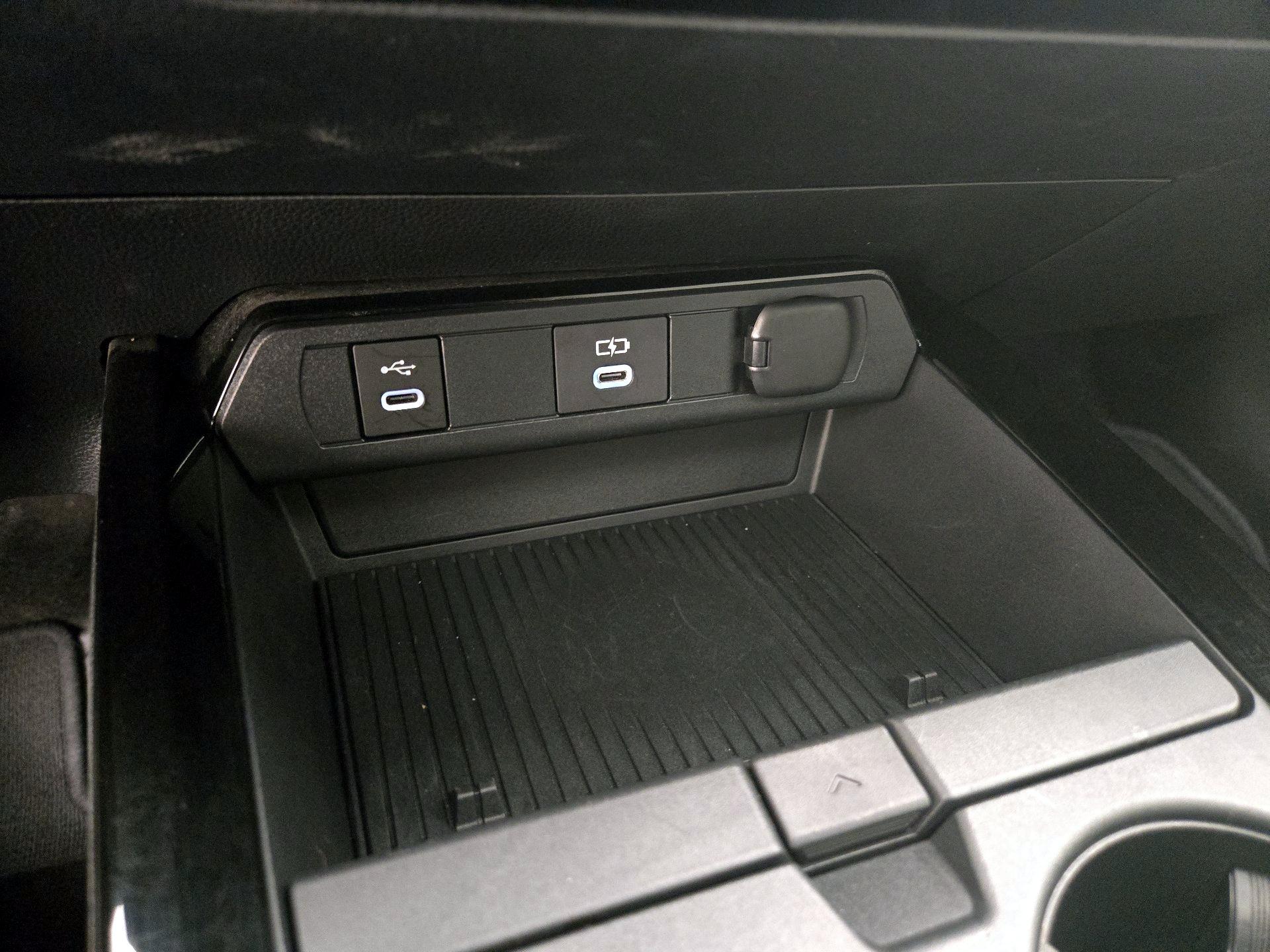 Thumbnail: 2024 Toyota Prius - 18