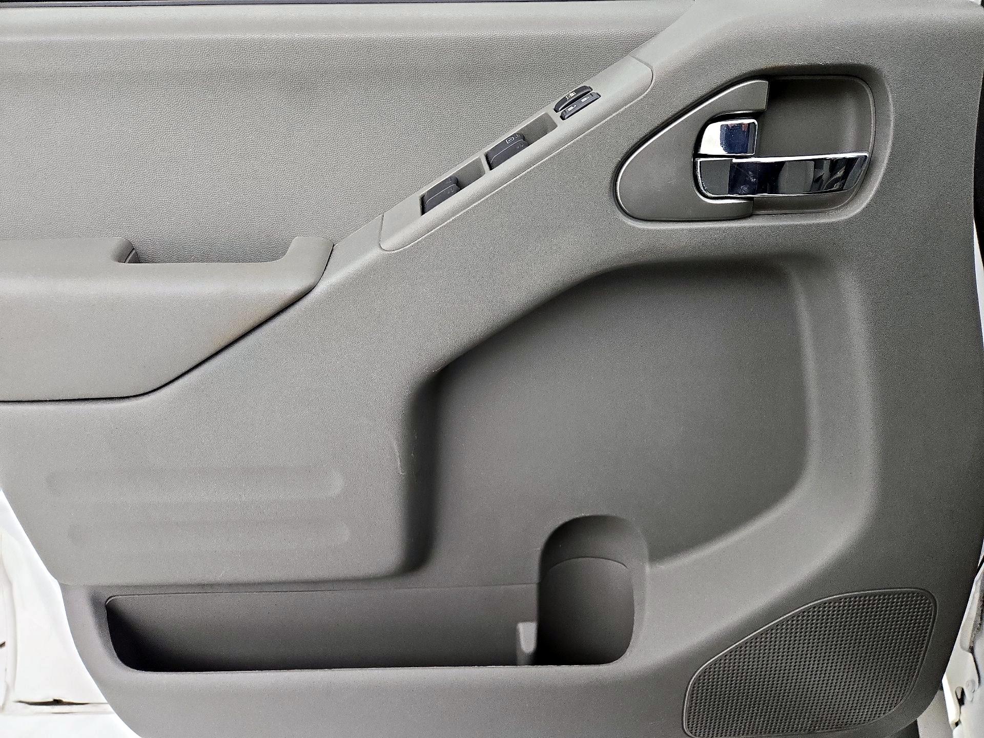 Thumbnail: 2020 Nissan Frontier - 12