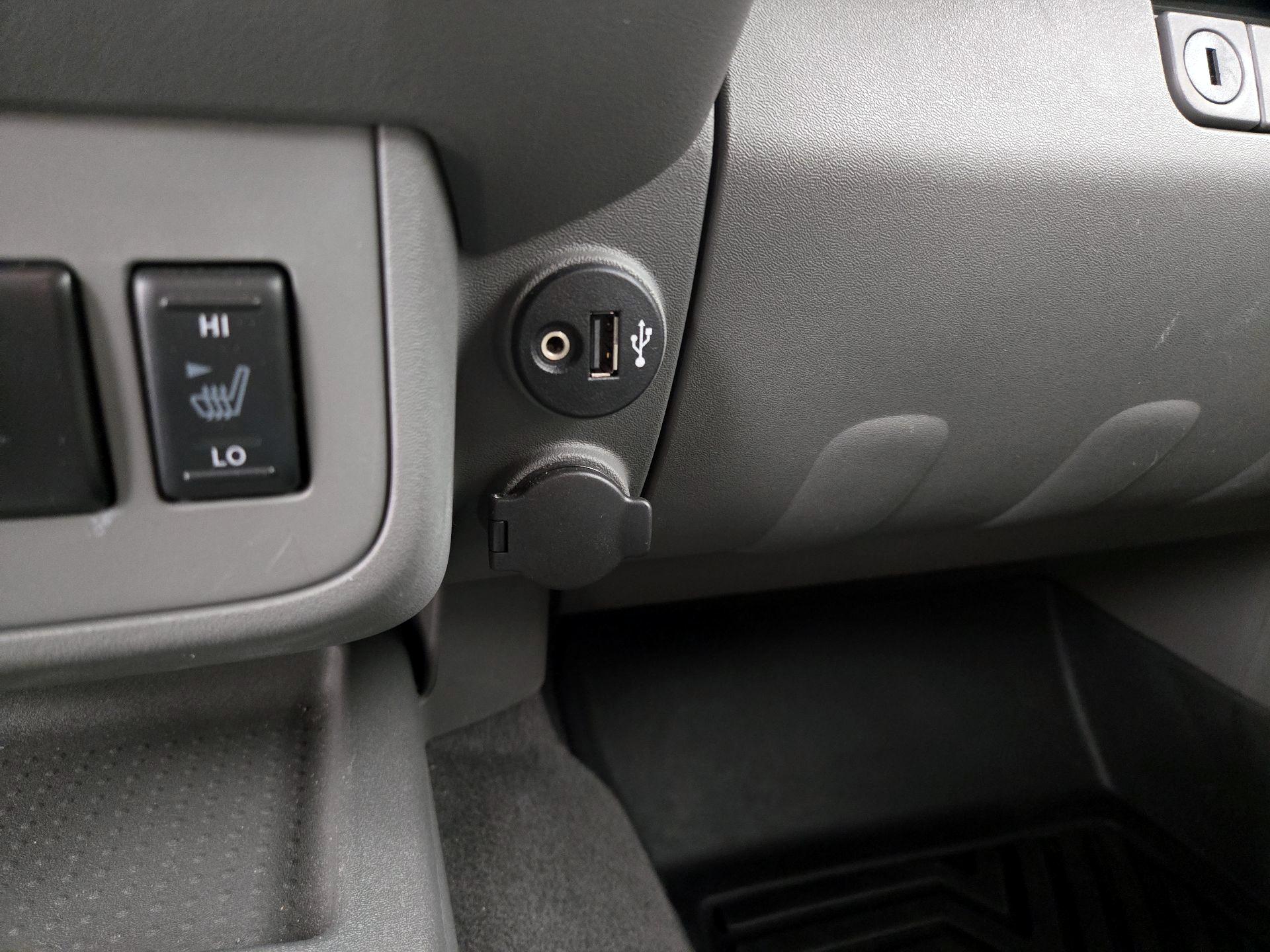 Thumbnail: 2020 Nissan Frontier - 18