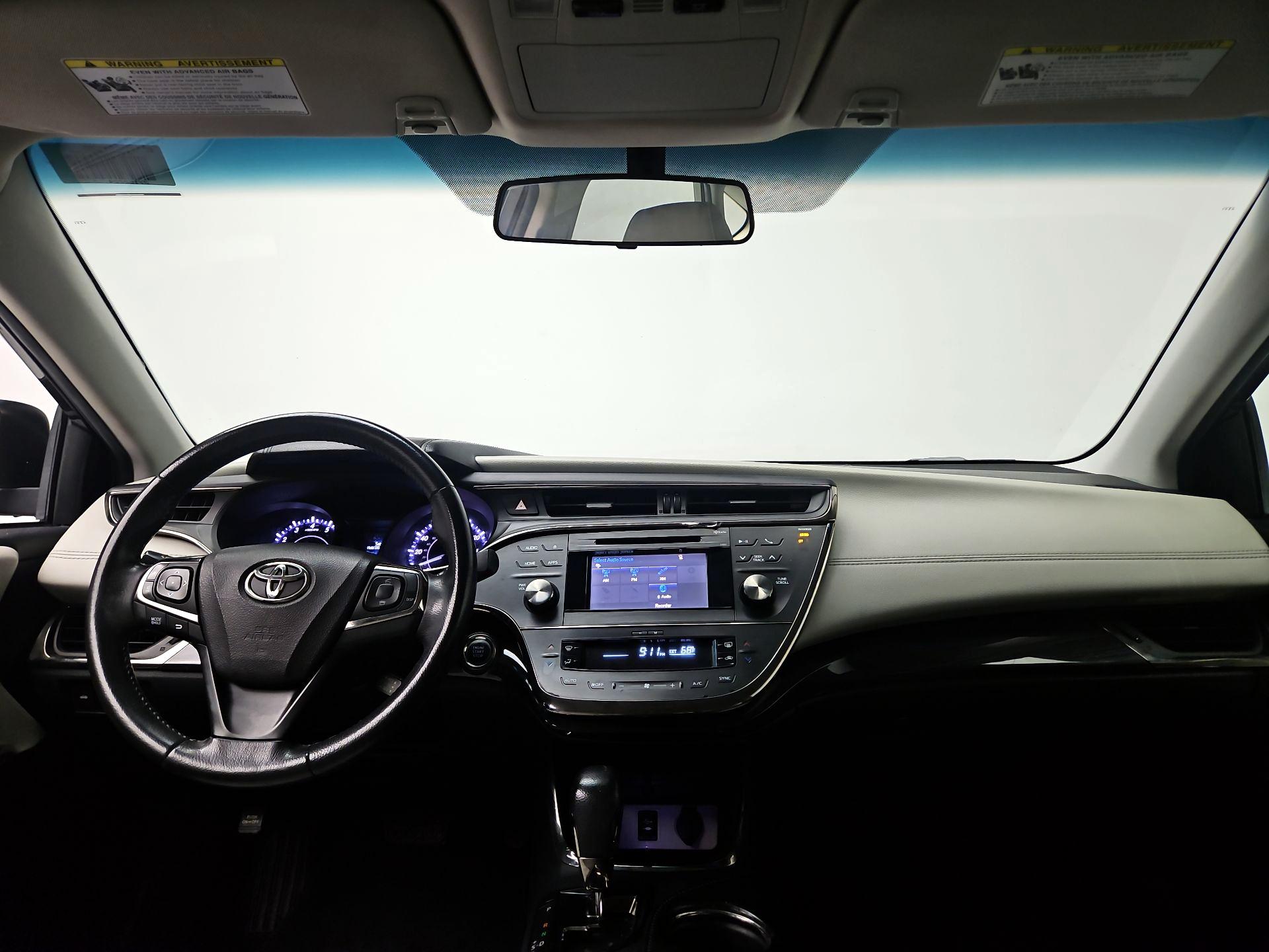 Thumbnail: 2015 Toyota Avalon - 9