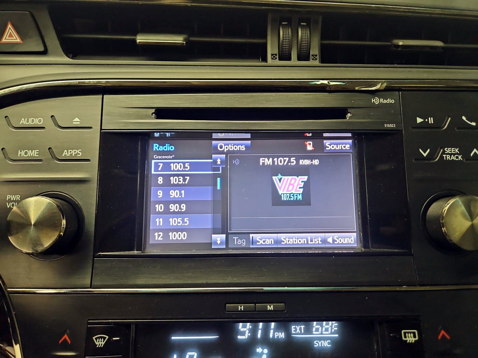 Thumbnail: 2015 Toyota Avalon - 15