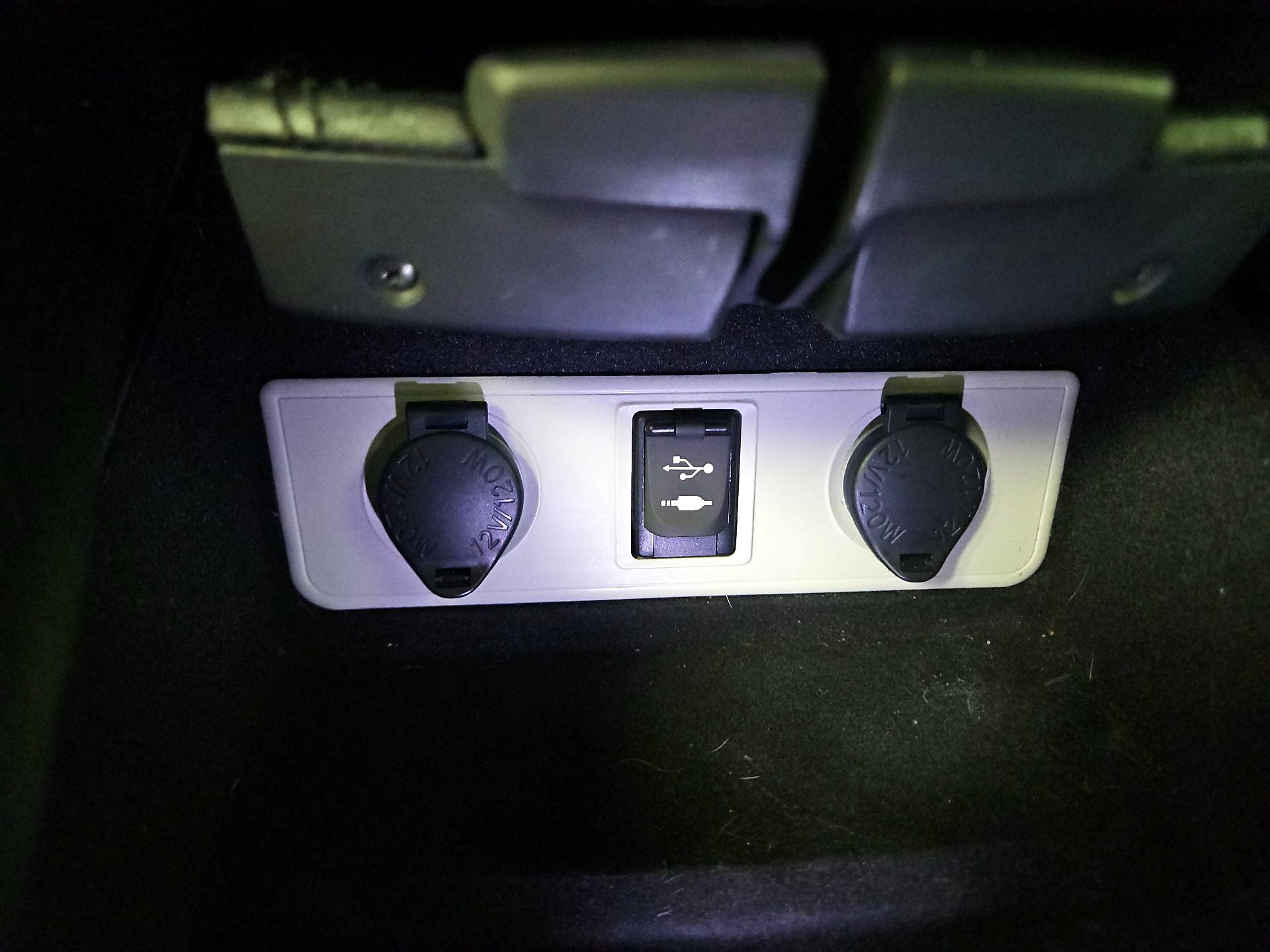 Thumbnail: 2015 Toyota Avalon - 18
