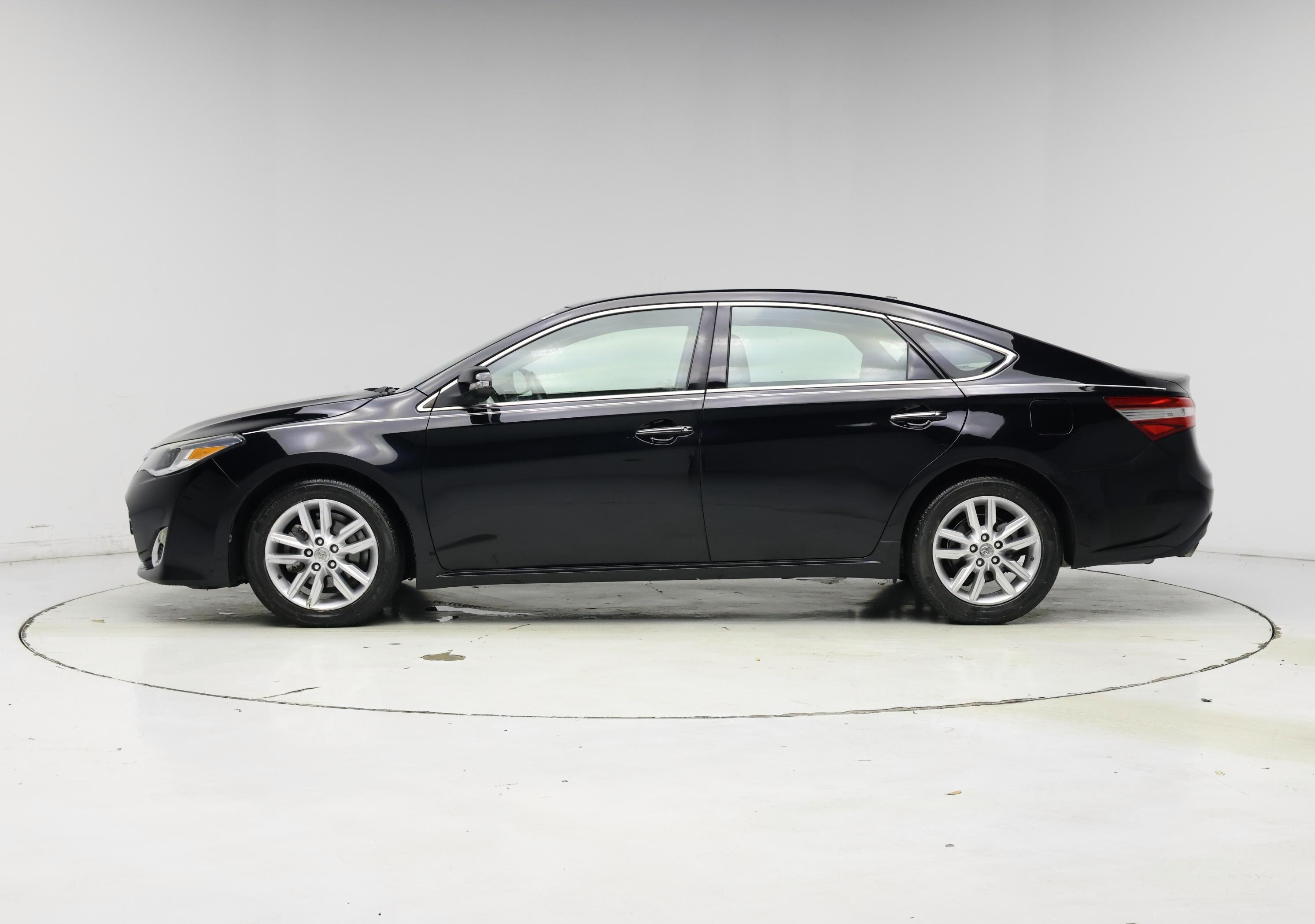Thumbnail: 2015 Toyota Avalon - 3