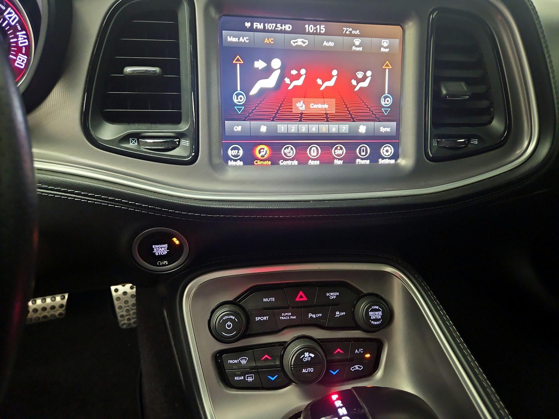 Thumbnail: 2022 Dodge Challenger - 17