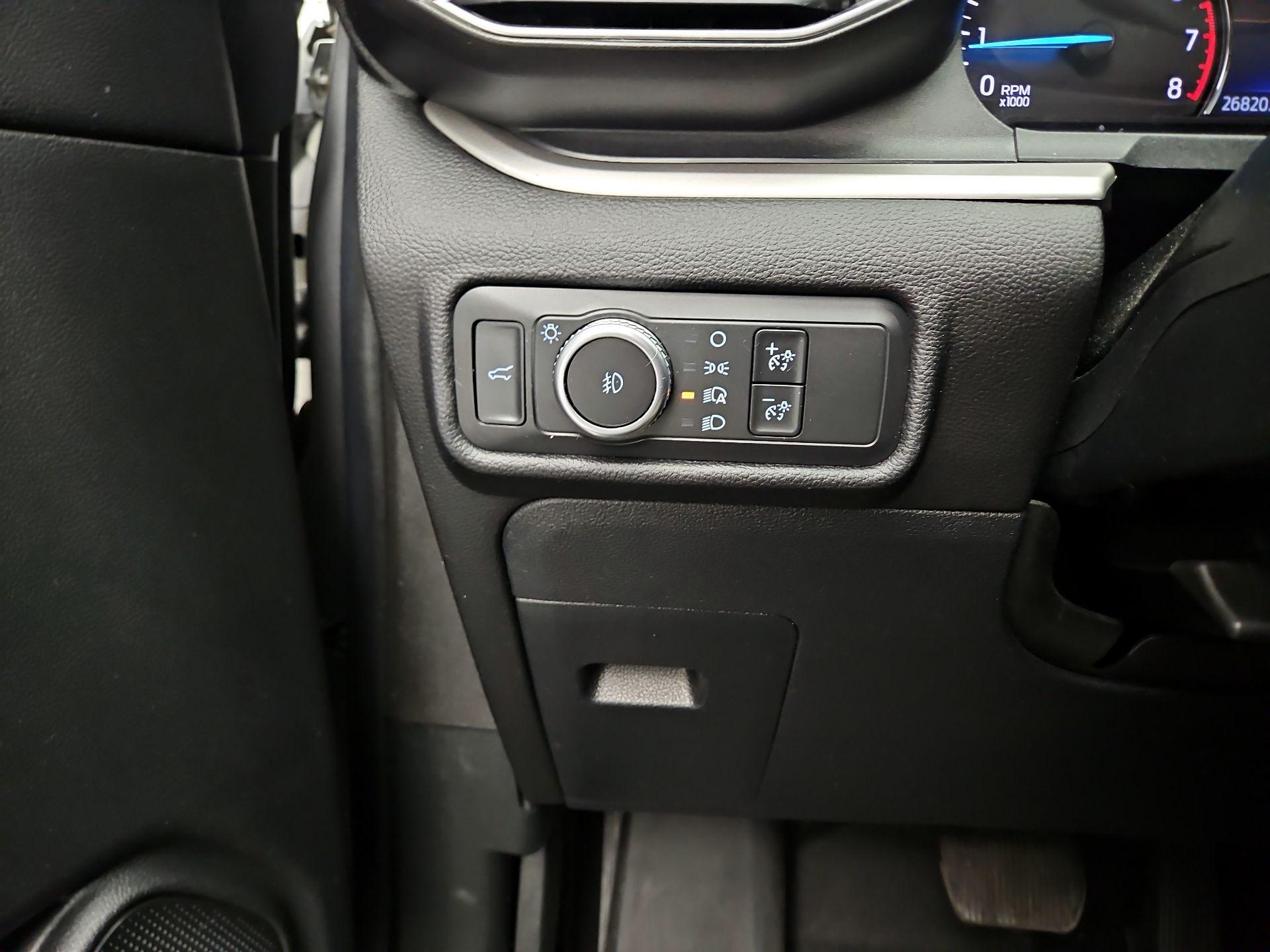 Thumbnail: 2021 Ford Explorer - 13