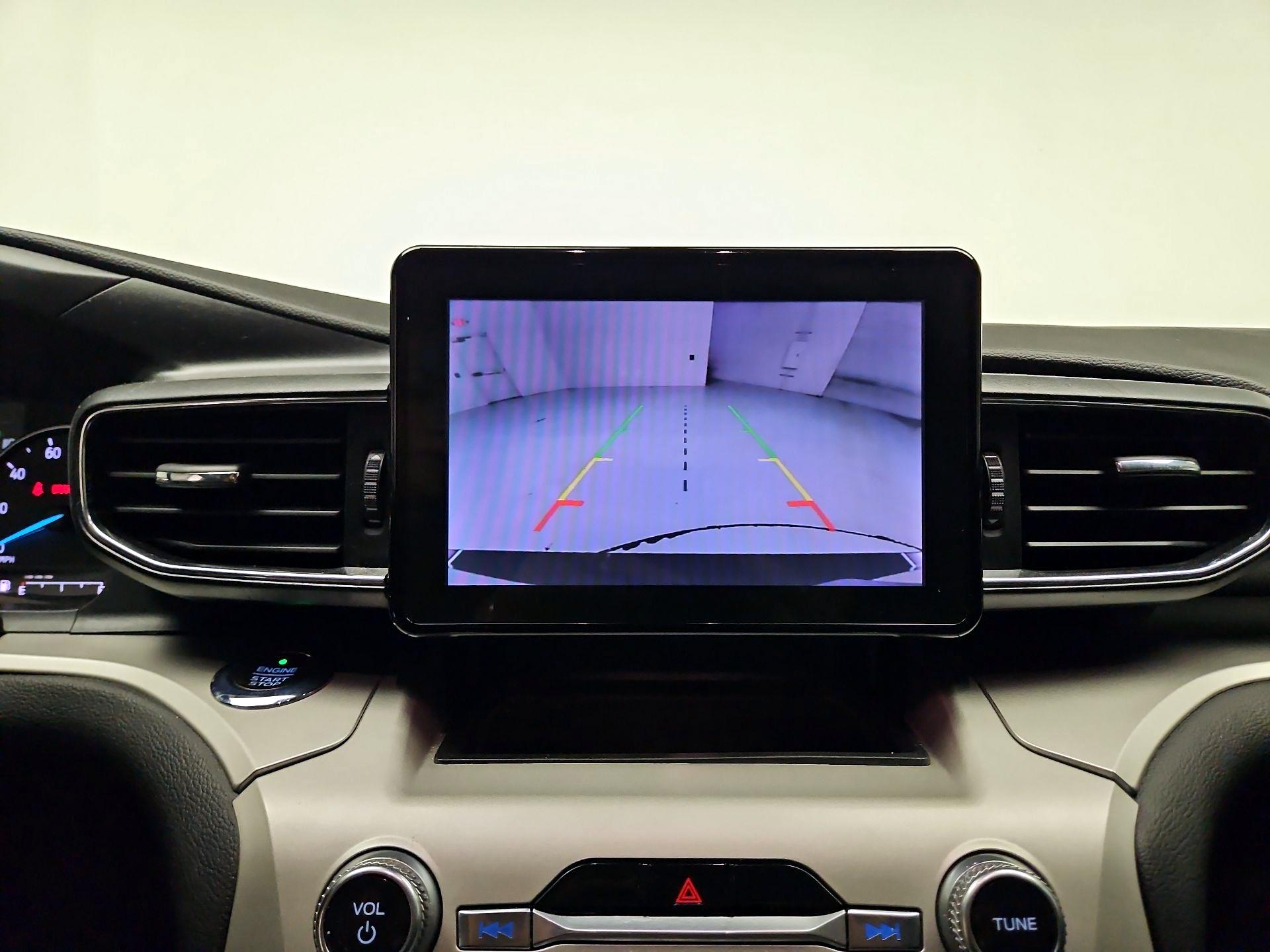 Thumbnail: 2021 Ford Explorer - 14