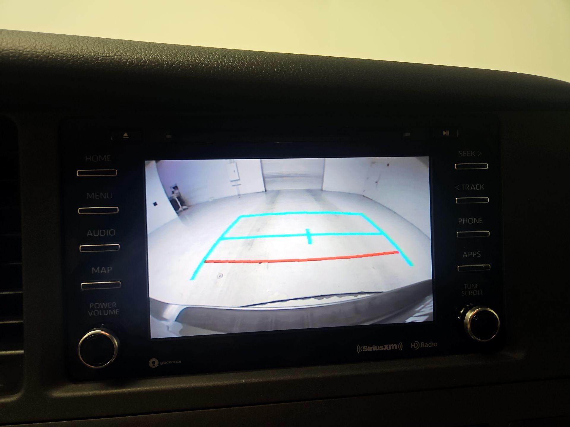 Thumbnail: 2019 Toyota Sienna - 14