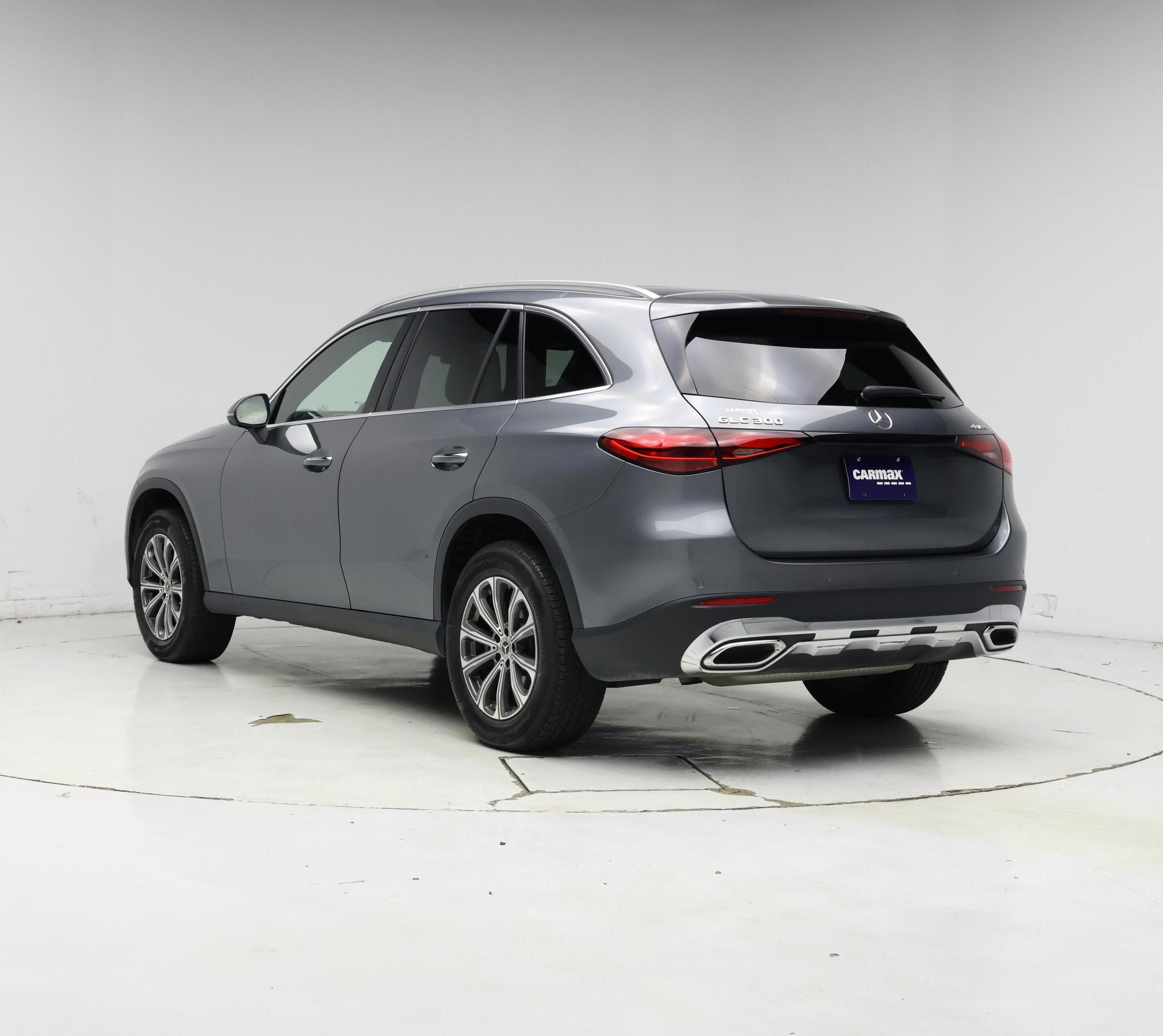 Thumbnail: 2023 Mercedes-Benz GLC - 2