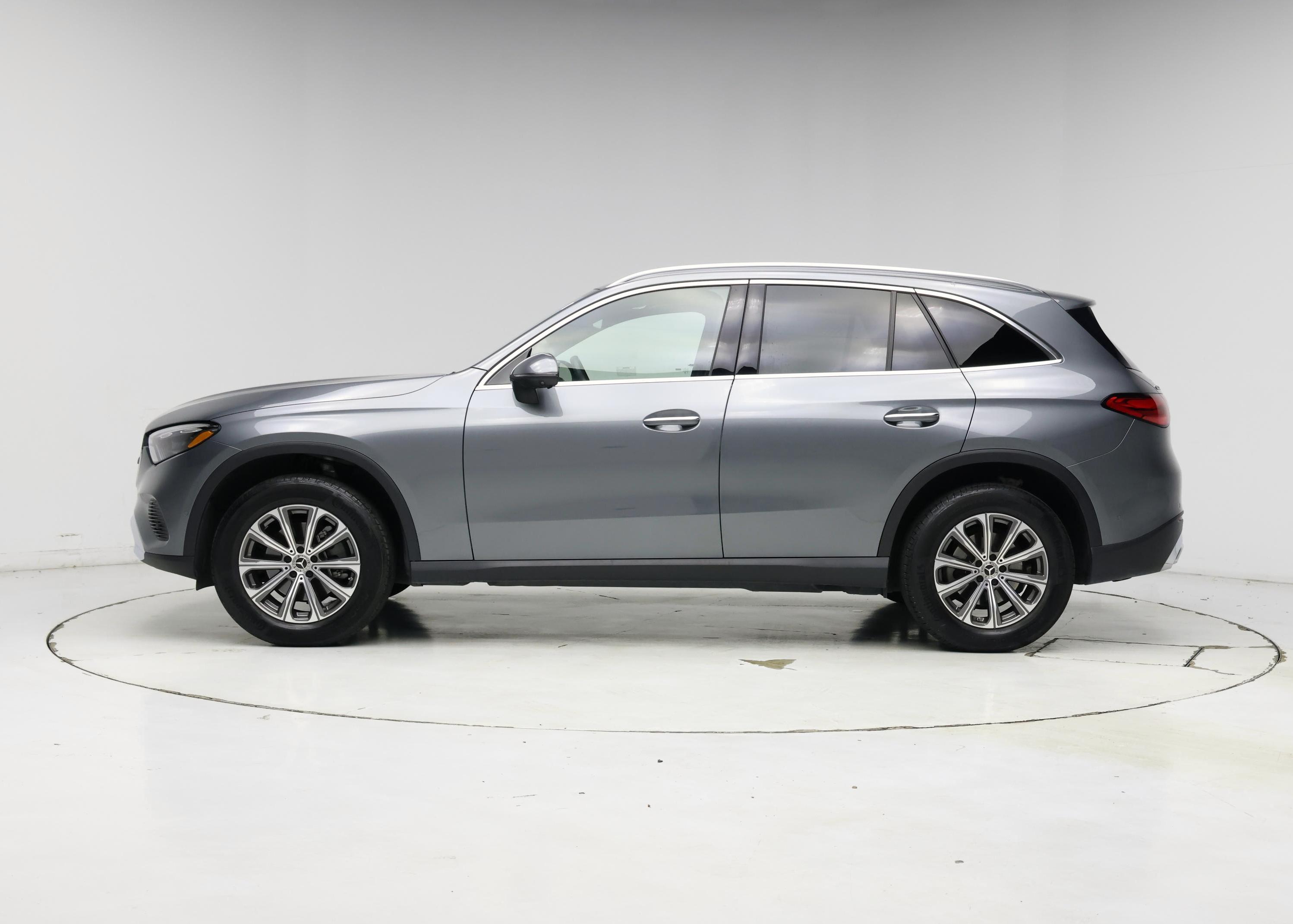 Thumbnail: 2023 Mercedes-Benz GLC - 3