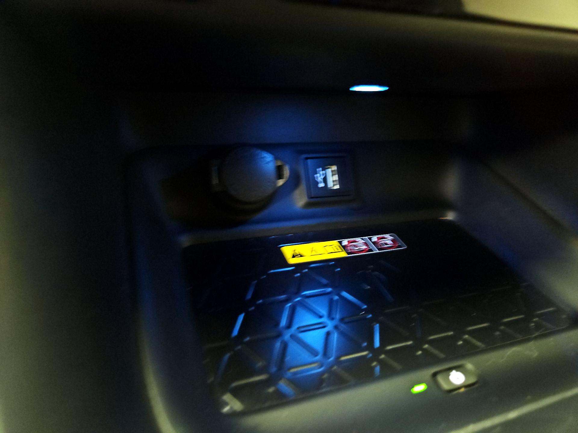 Thumbnail: 2024 Toyota RAV4 - 18