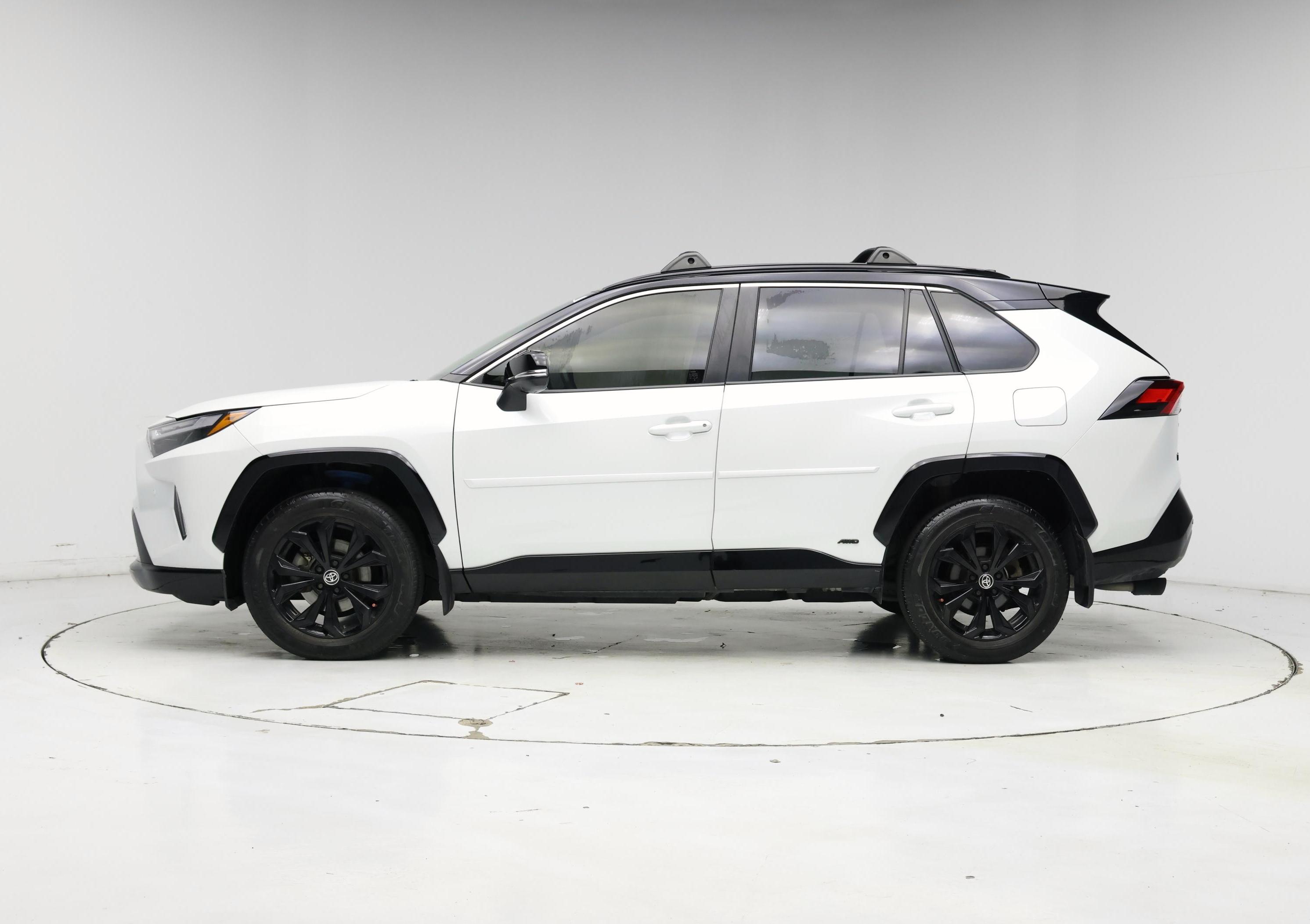 Thumbnail: 2024 Toyota RAV4 - 3