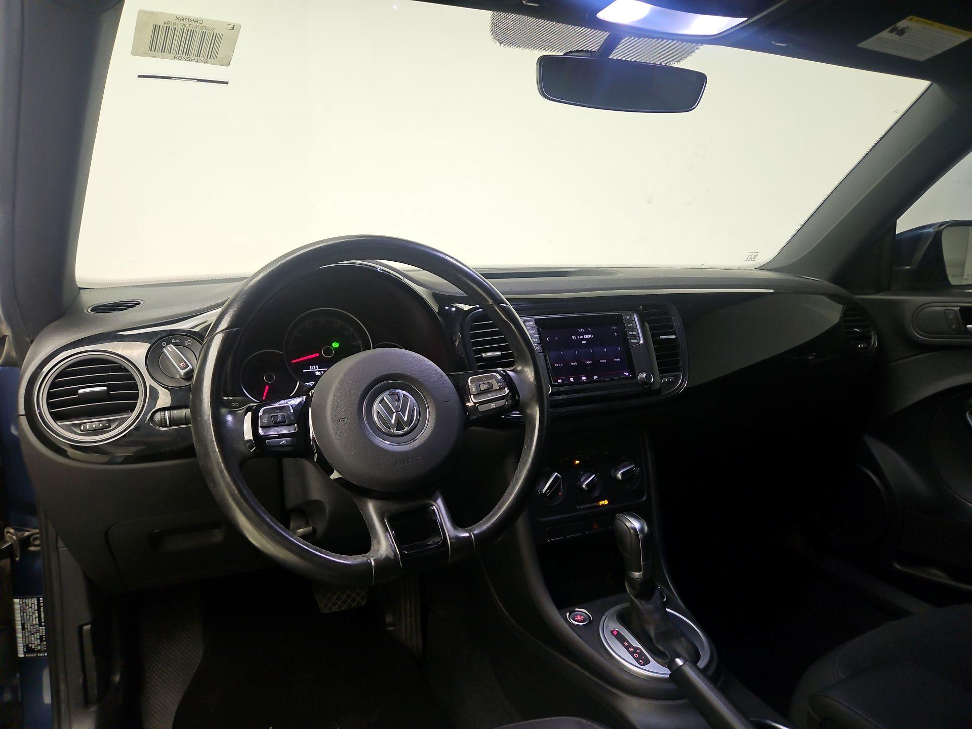 Thumbnail: 2018 Volkswagen Beetle - 9