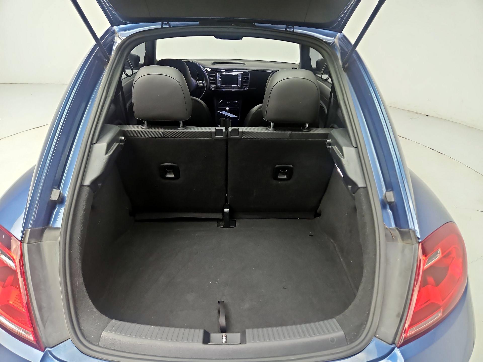 Thumbnail: 2018 Volkswagen Beetle - 19