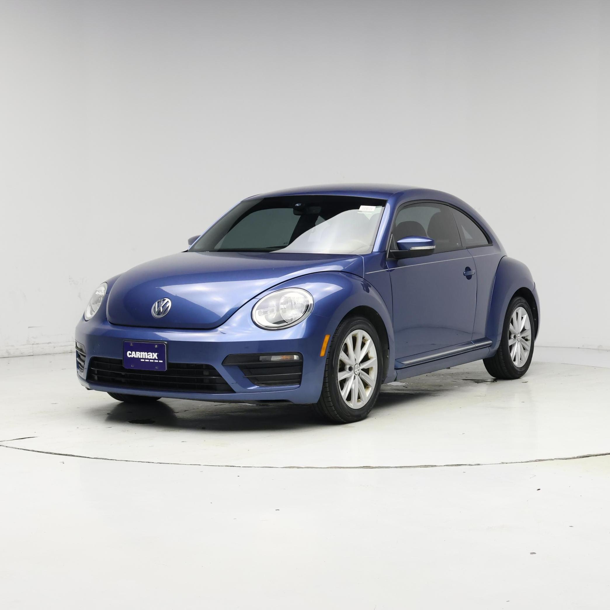 Thumbnail: 2018 Volkswagen Beetle - 4