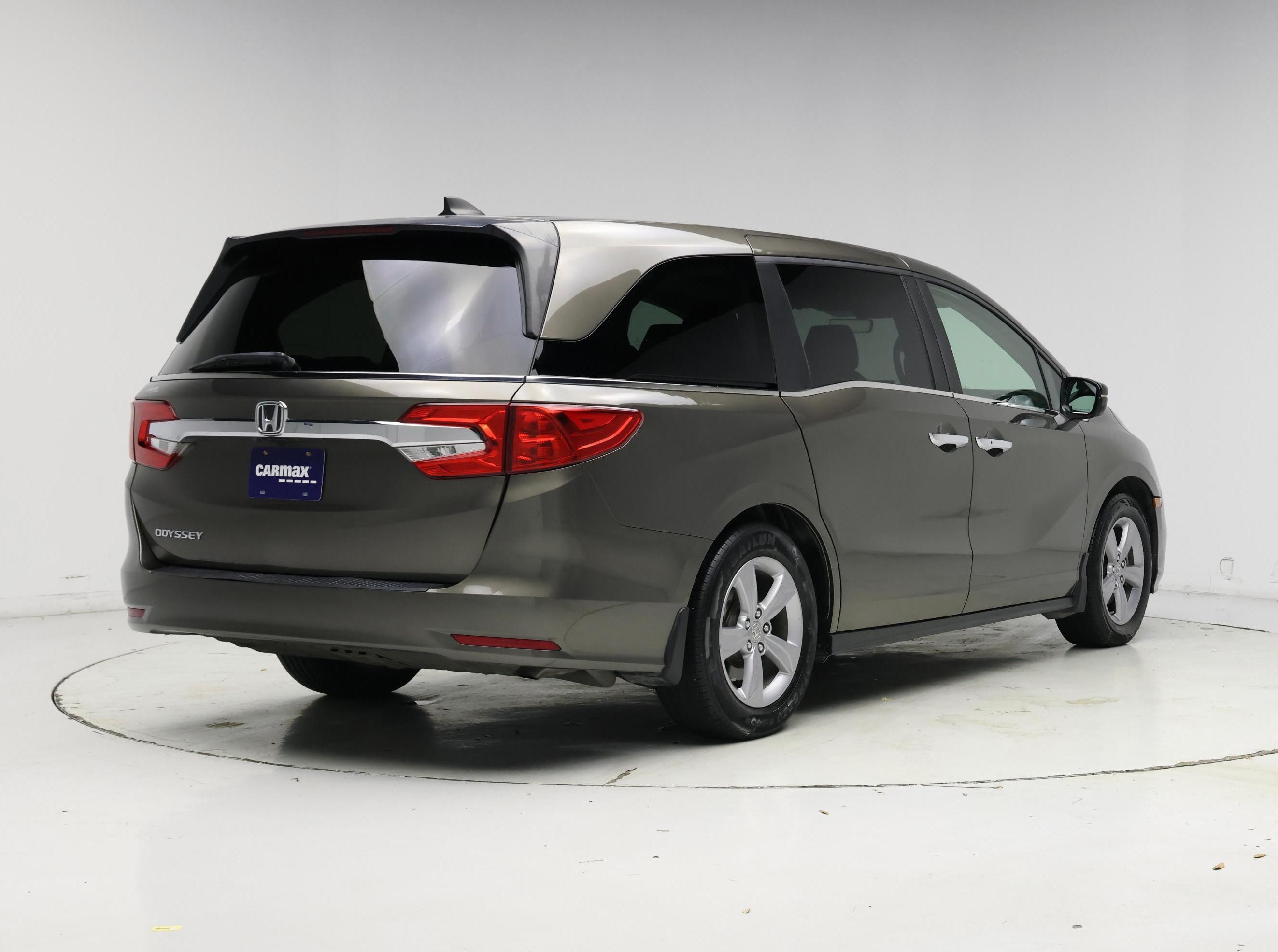 Thumbnail: 2018 Honda Odyssey - 8